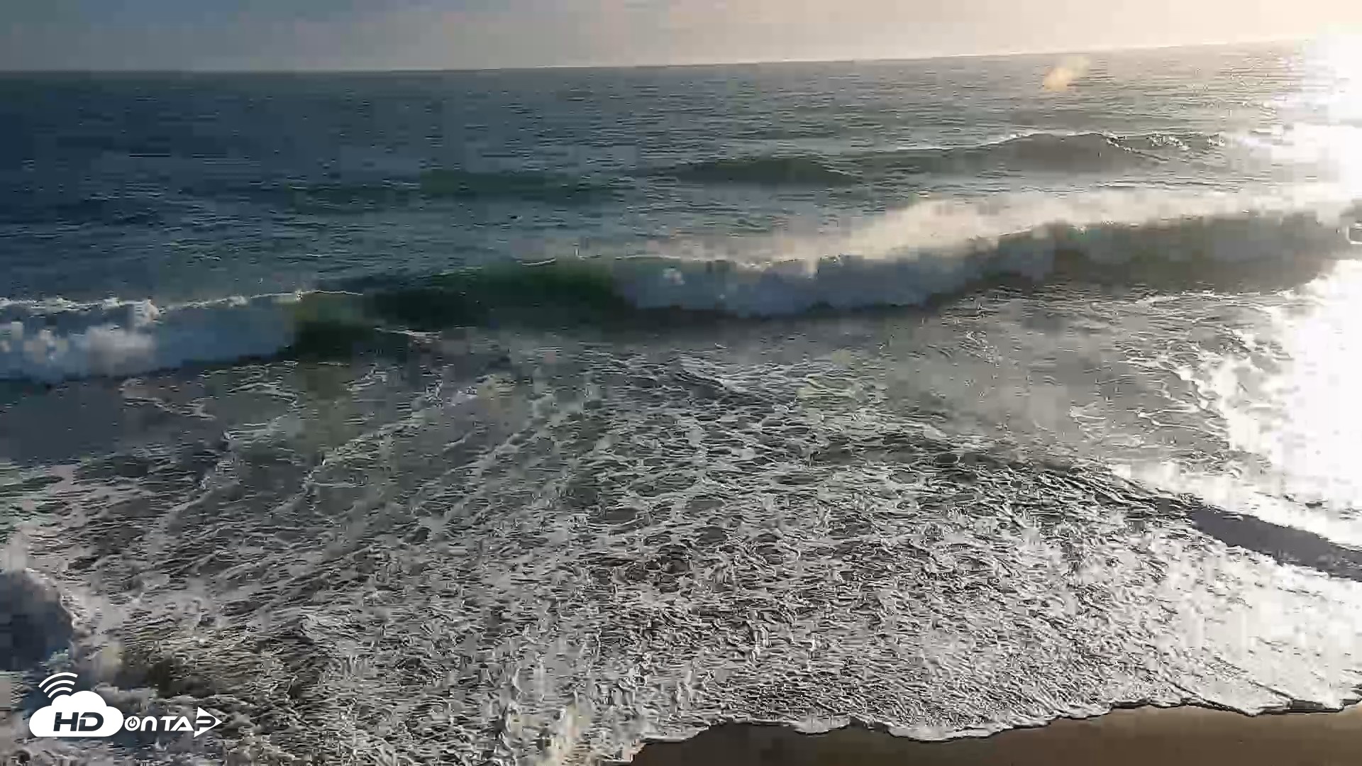 Snapshot of Carlsbad Beach Surf Live Webcam taken Sep 8, 2026, 5:54pm PDT