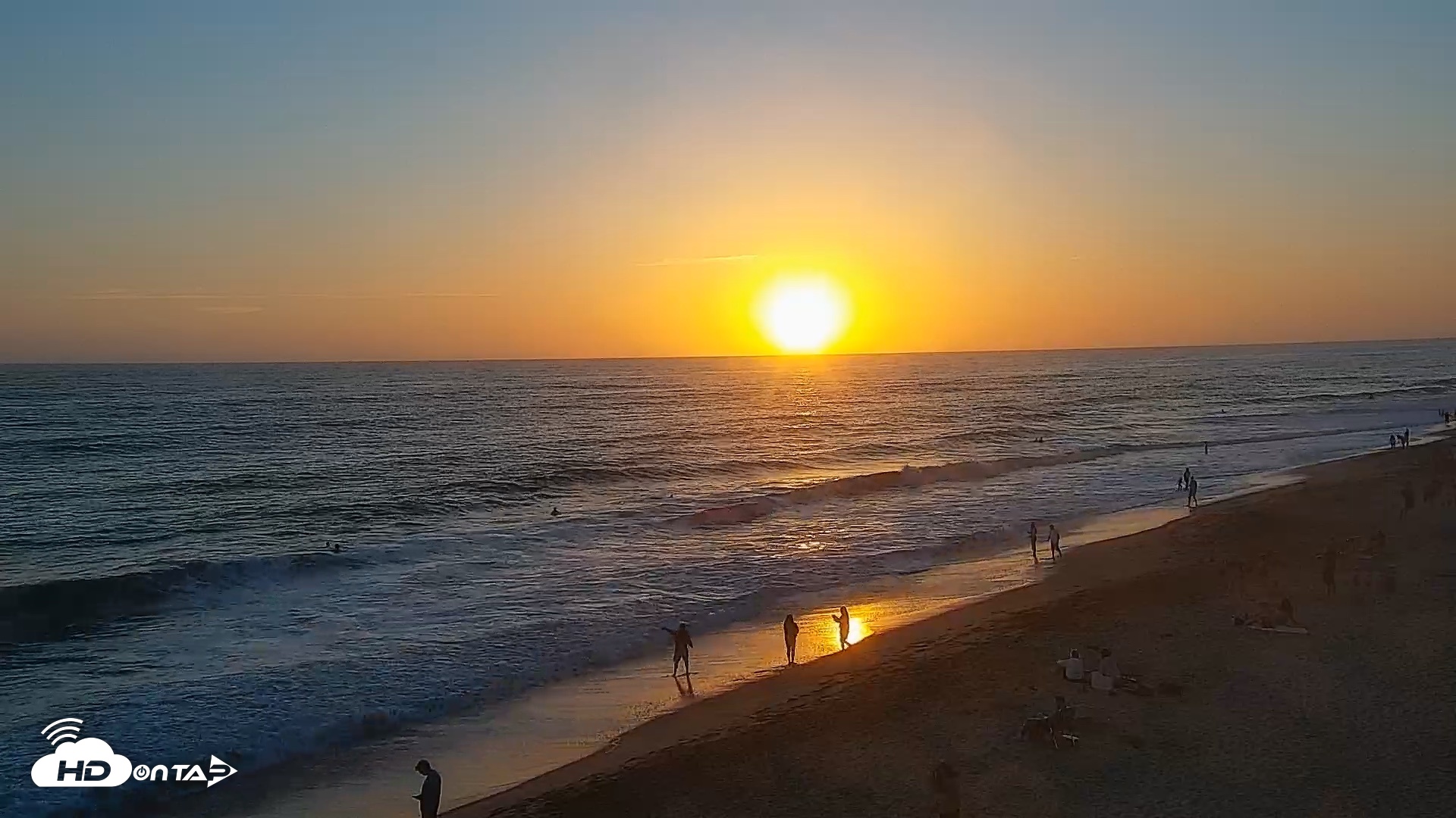 Snapshot of Carlsbad Beach Surf Live Webcam taken Jul 23, 2026, 7:47pm PDT