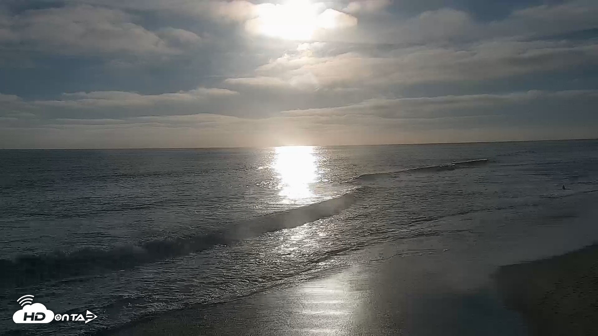 Snapshot of Carlsbad Beach Surf Live Webcam taken Jun 11, 2026, 6:55pm PDT