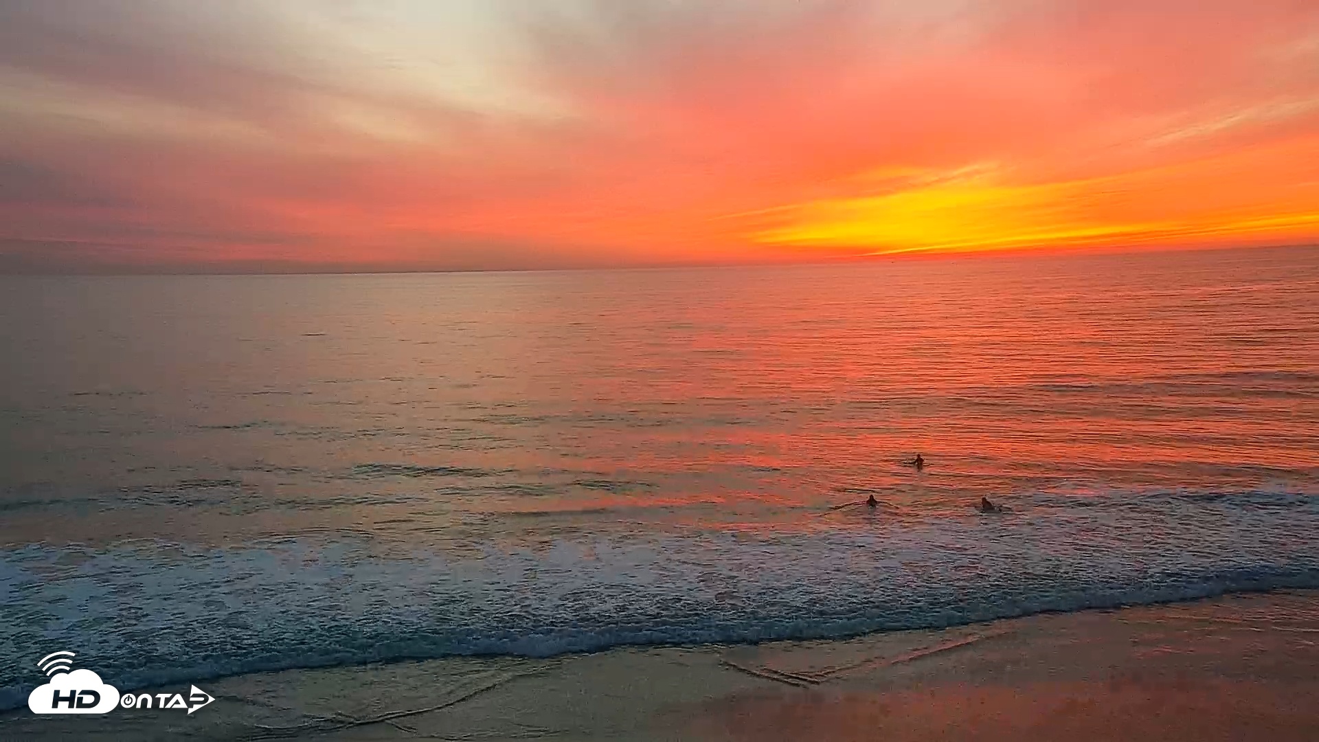 Snapshot of Carlsbad Beach Surf Live Webcam taken Jan 28, 2026, 5:32pm PST