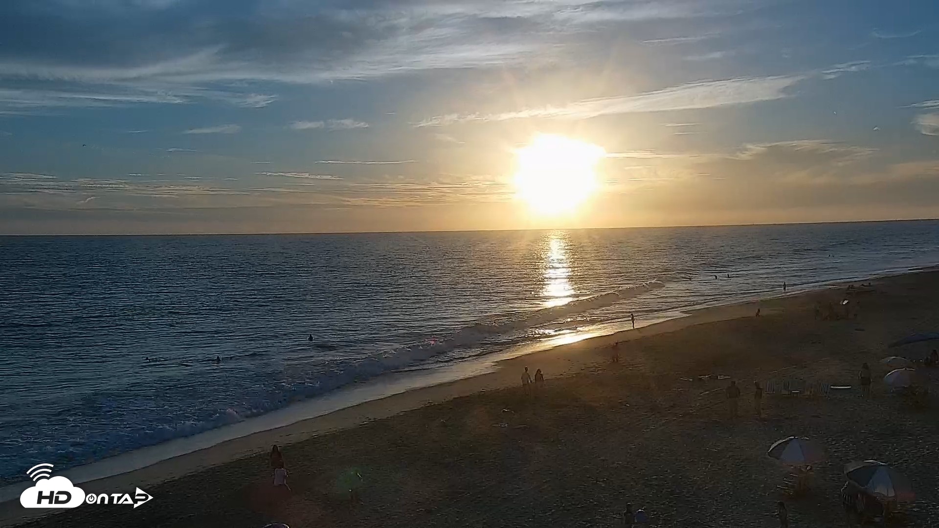 Snapshot of Carlsbad Beach Surf Live Webcam taken Jul 4, 2026, 7:50pm PDT
