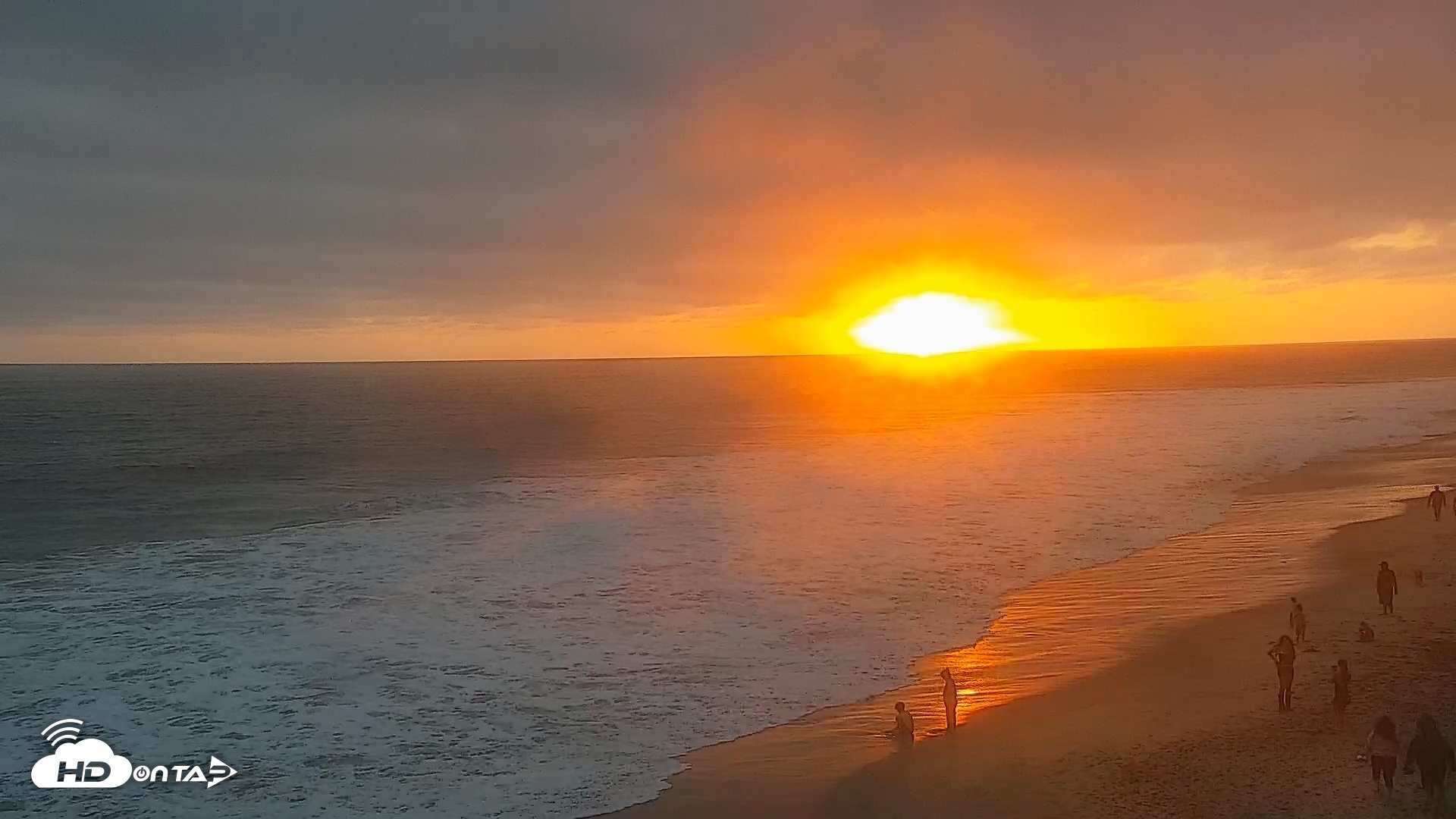 Snapshot of Carlsbad Beach Surf Live Webcam taken Jun 15, 2026, 7:56pm PDT