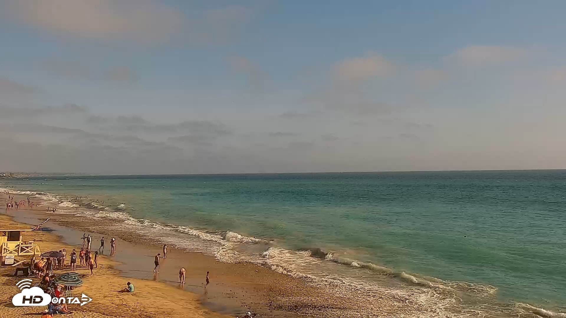 Snapshot of Carlsbad Beach Surf Live Webcam taken Aug 8, 2026, 5:28pm PDT