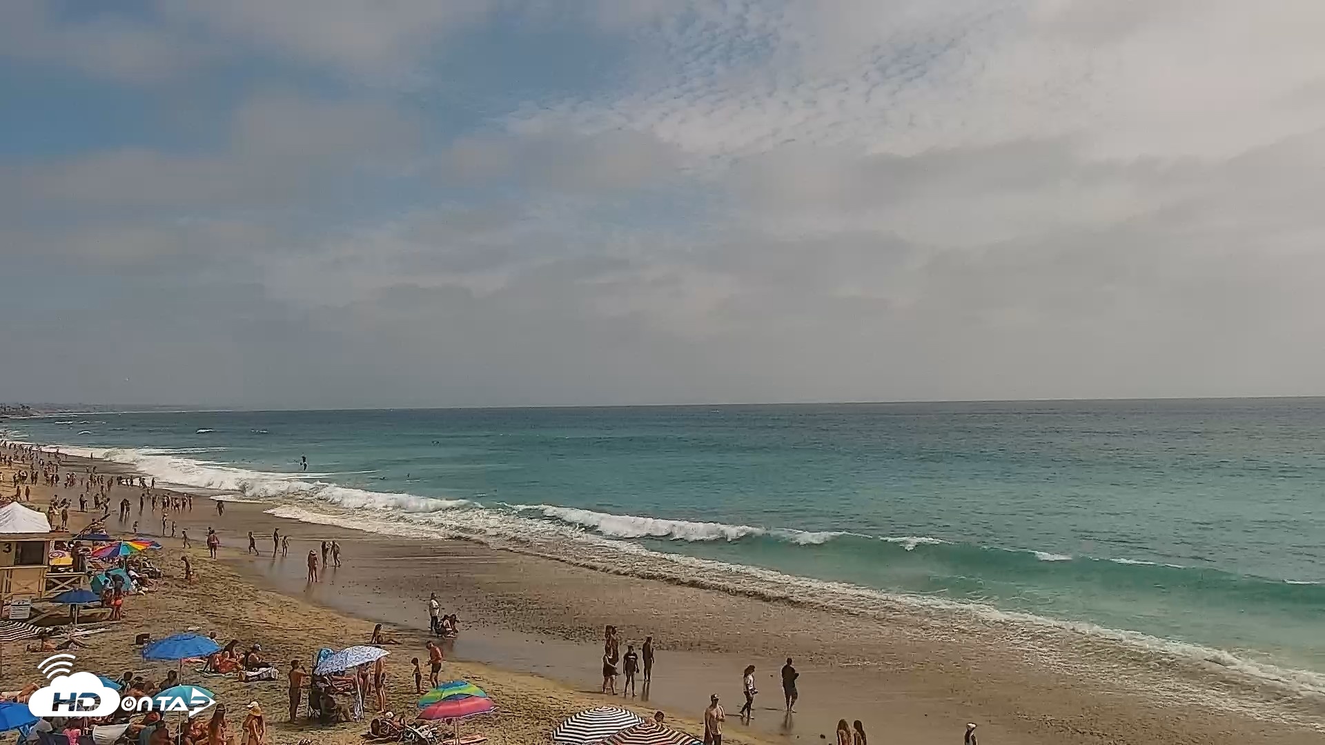 Snapshot of Carlsbad Beach Surf Live Webcam taken Jul 25, 2026, 3:23pm PDT