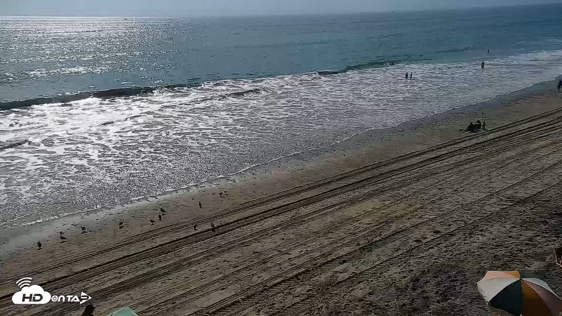 Snapshot of Carlsbad Beach Surf Live Webcam taken Sep 10, 2026, 4:10pm PDT