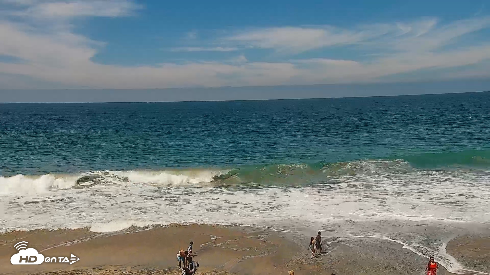 Snapshot of Carlsbad Beach Surf Live Webcam taken Jul 3, 2026, 11:06am PDT
