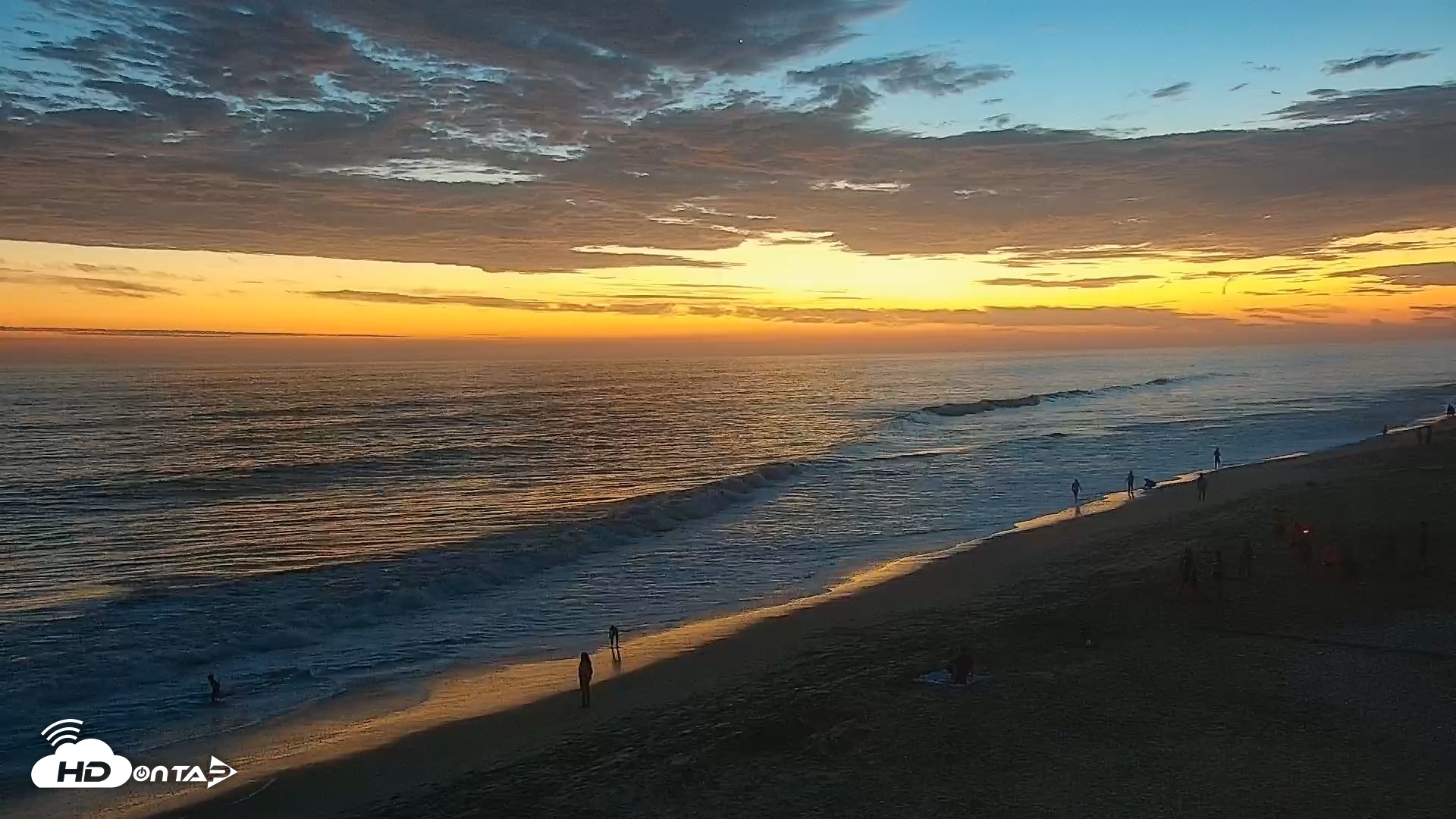 Snapshot of Carlsbad Beach Surf Live Webcam taken Jul 20, 2026, 8:25pm PDT