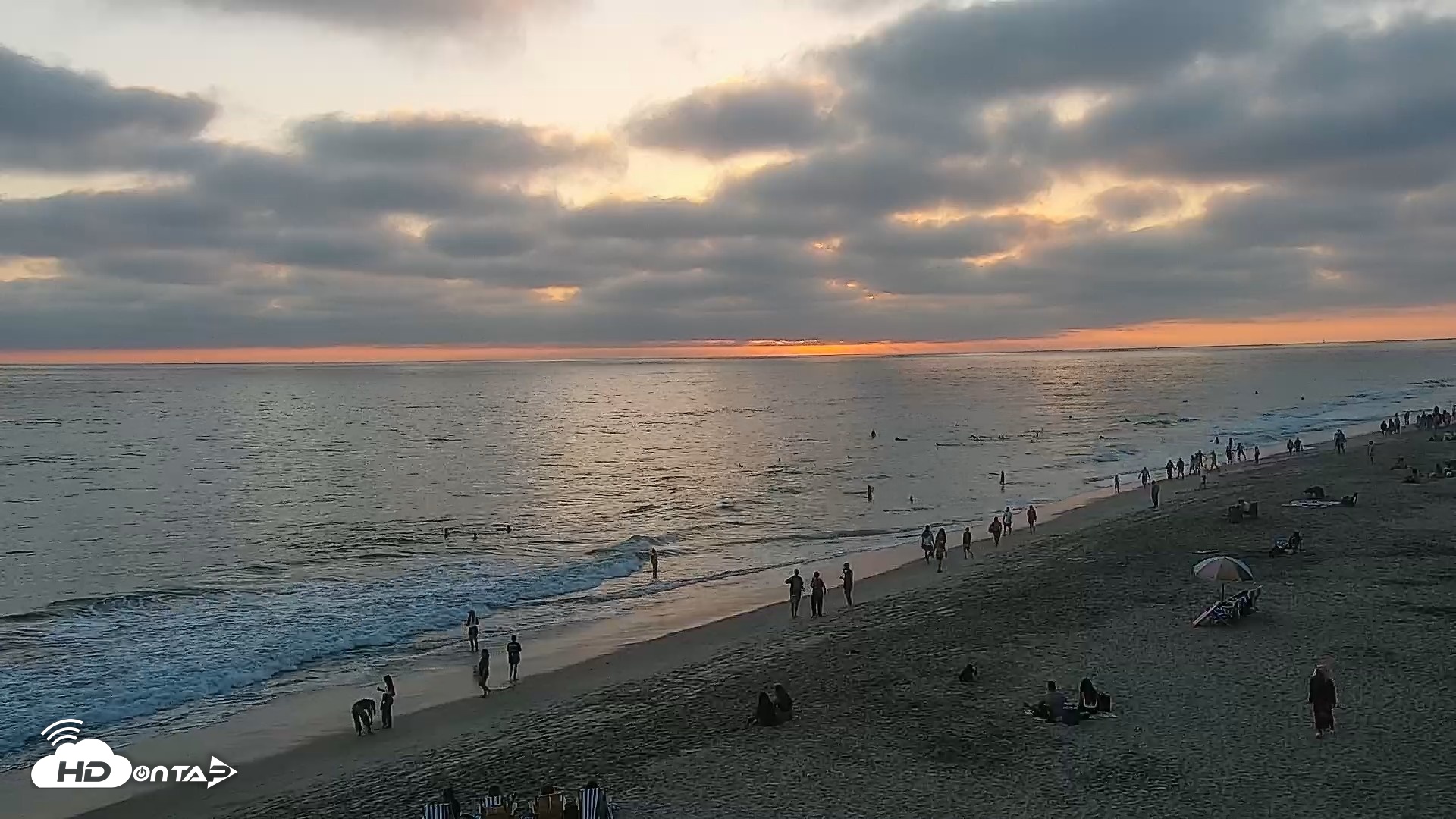 Snapshot of Carlsbad Beach Surf Live Webcam taken Jul 19, 2026, 7:50pm PDT
