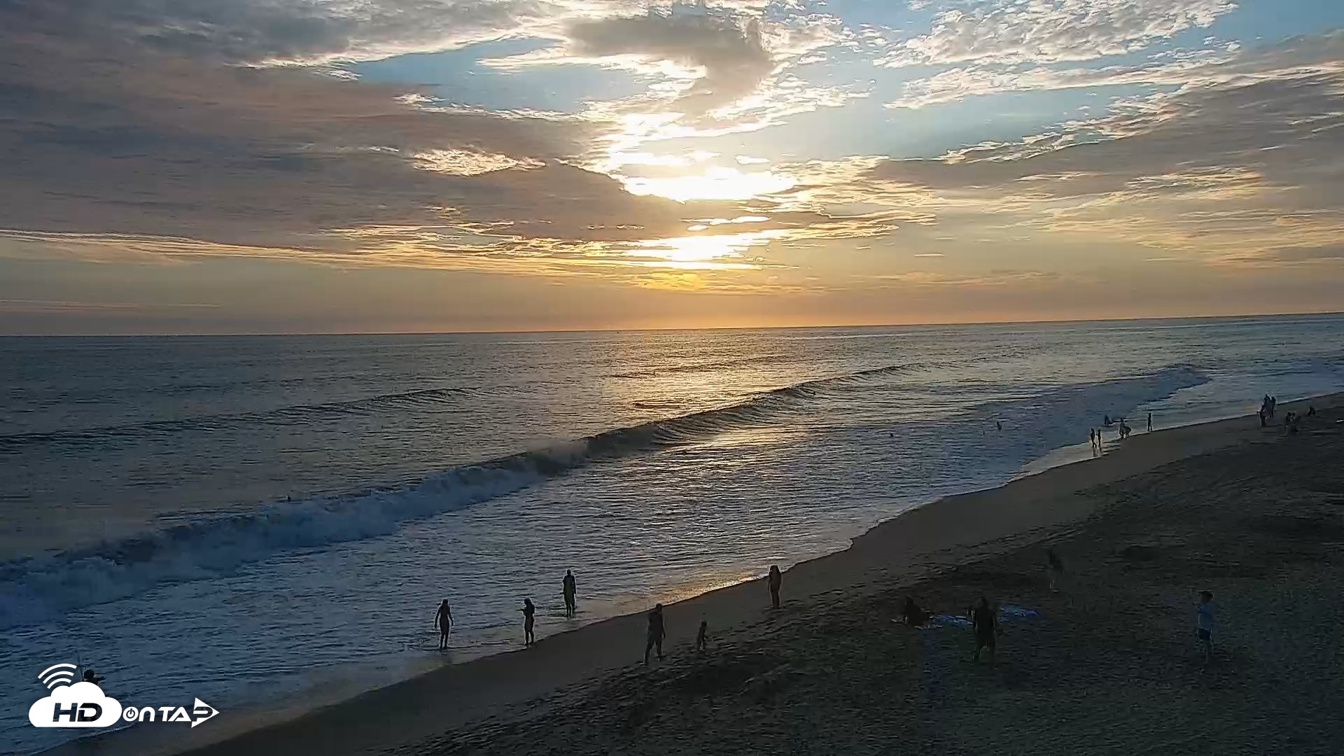 Snapshot of Carlsbad Beach Surf Live Webcam taken Jul 20, 2026, 7:30pm PDT