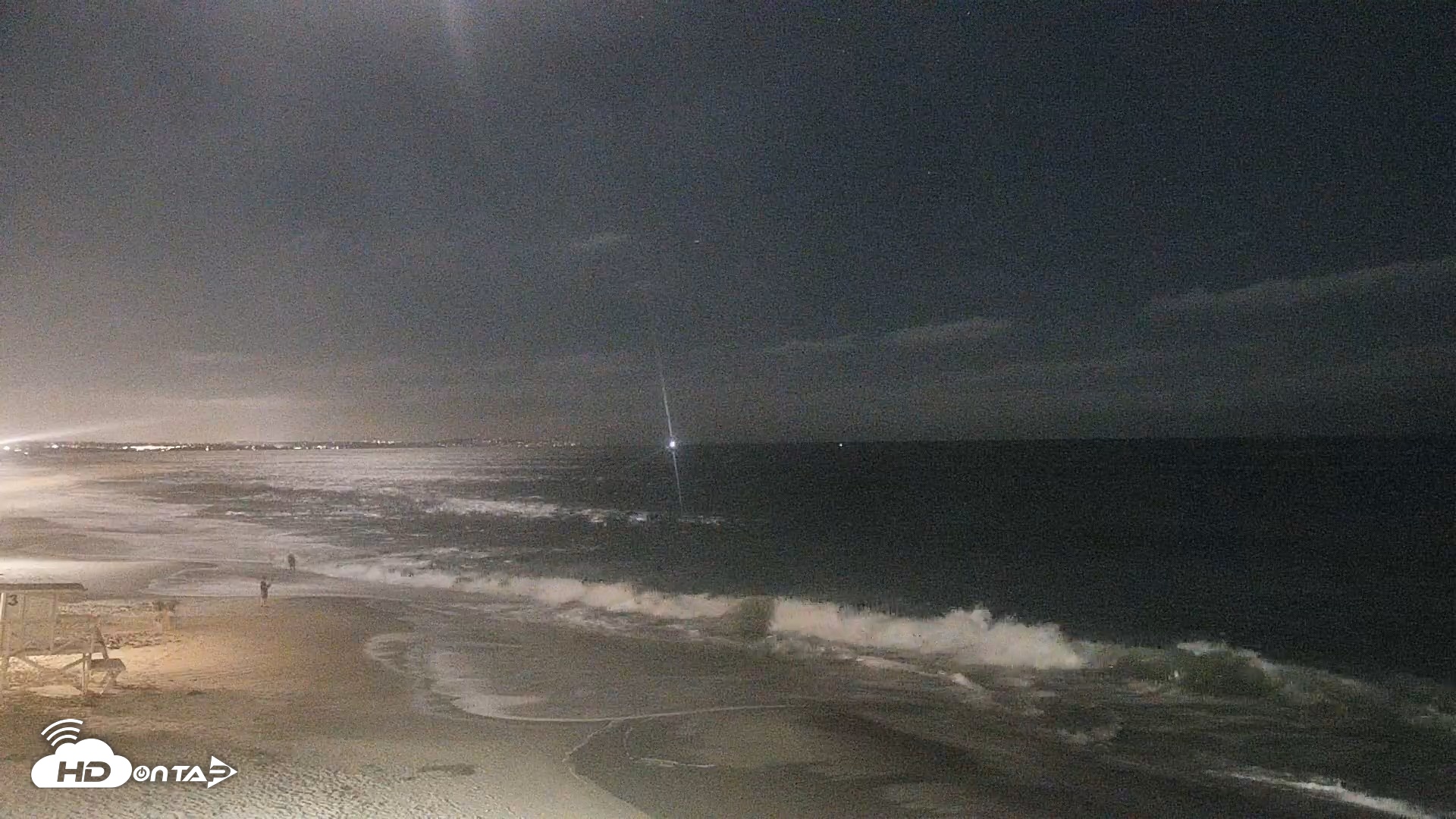 Snapshot of Carlsbad Beach Surf Live Webcam taken Jun 26, 2026, 9:18pm PDT