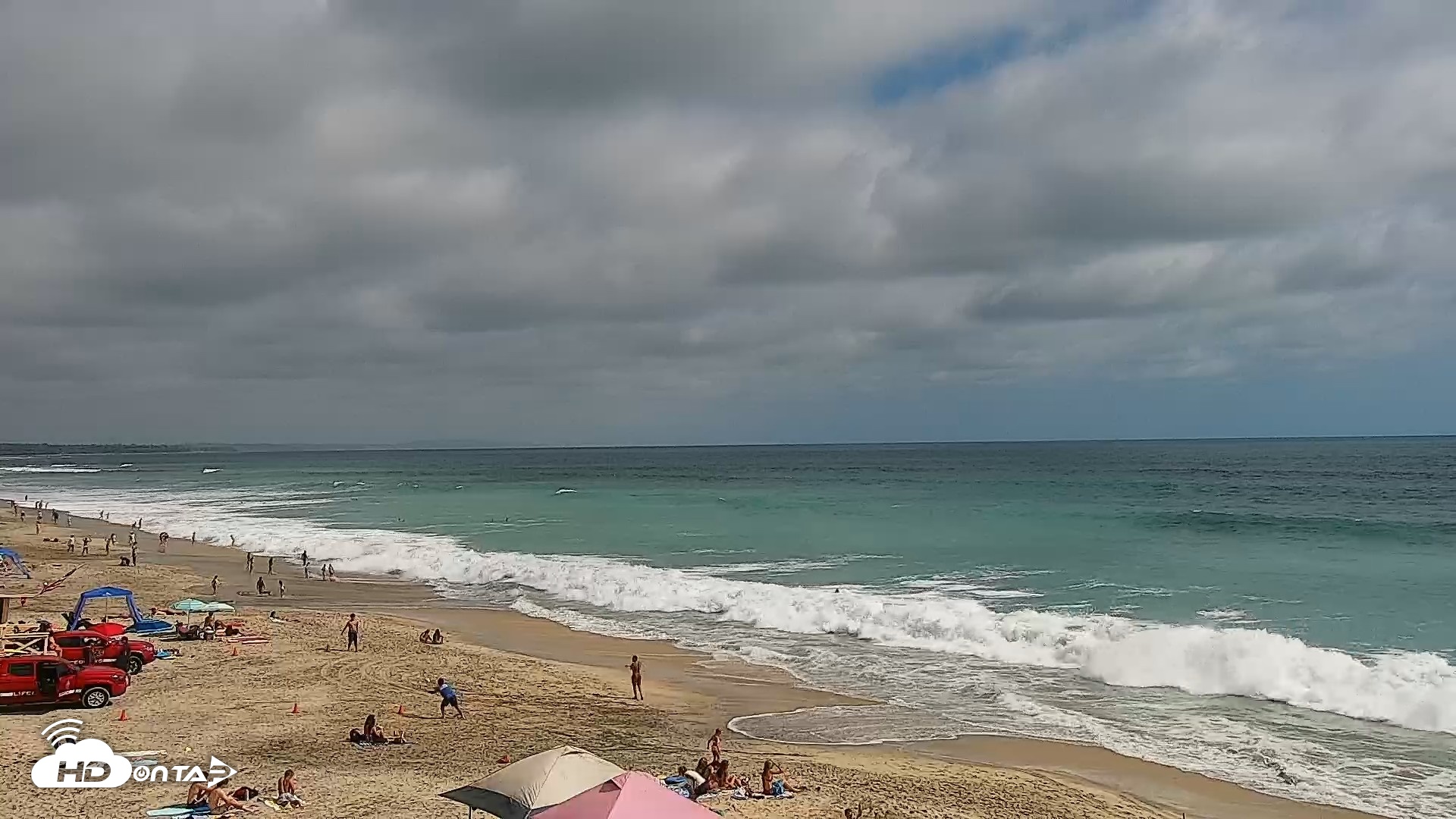 Snapshot of Carlsbad Beach Surf Live Webcam taken Jul 1, 2026, 4:22pm PDT