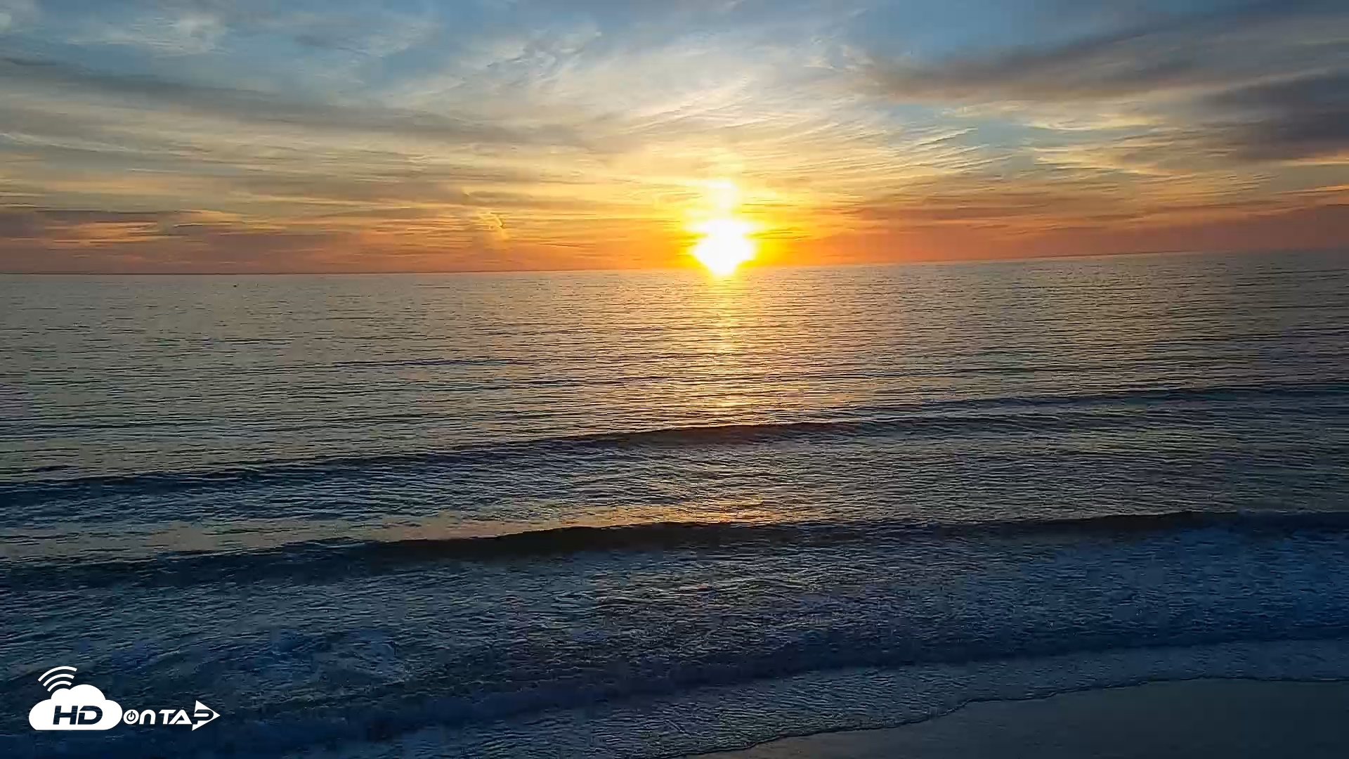 Snapshot of Carlsbad Beach Surf Live Webcam taken Feb 24, 2026, 5:42pm PST