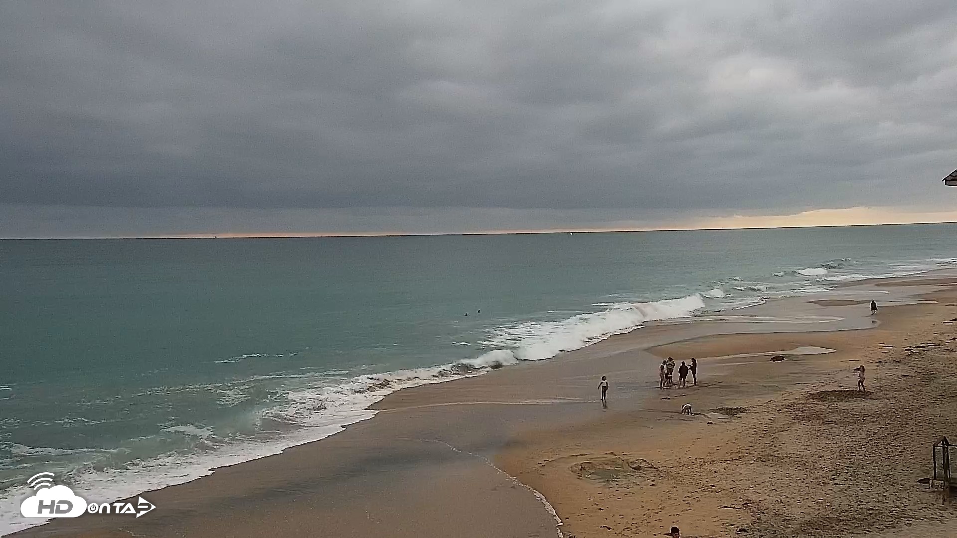 Snapshot of Carlsbad Beach Surf Live Webcam taken Jun 28, 2026, 8:18pm PDT