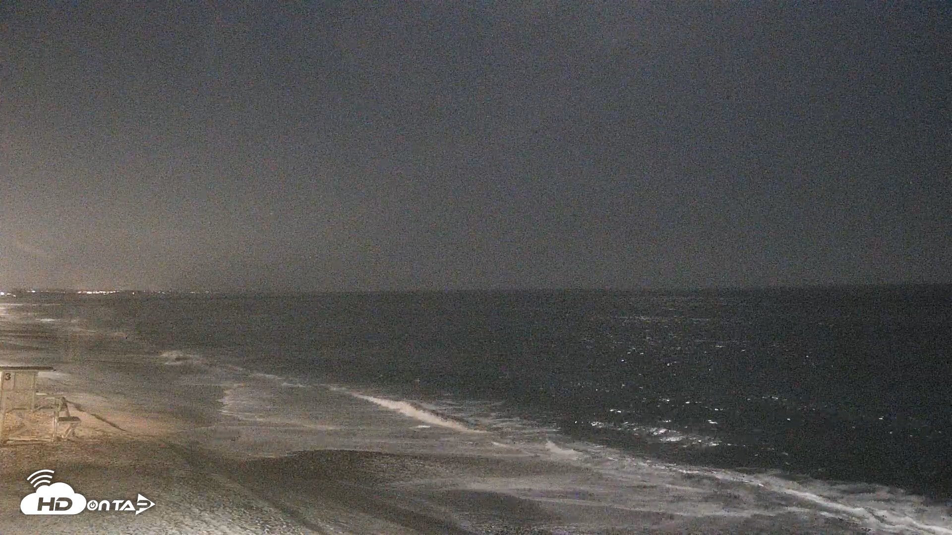 Snapshot of Carlsbad Beach Surf Live Webcam taken Aug 24, 2026, 10:43pm PDT