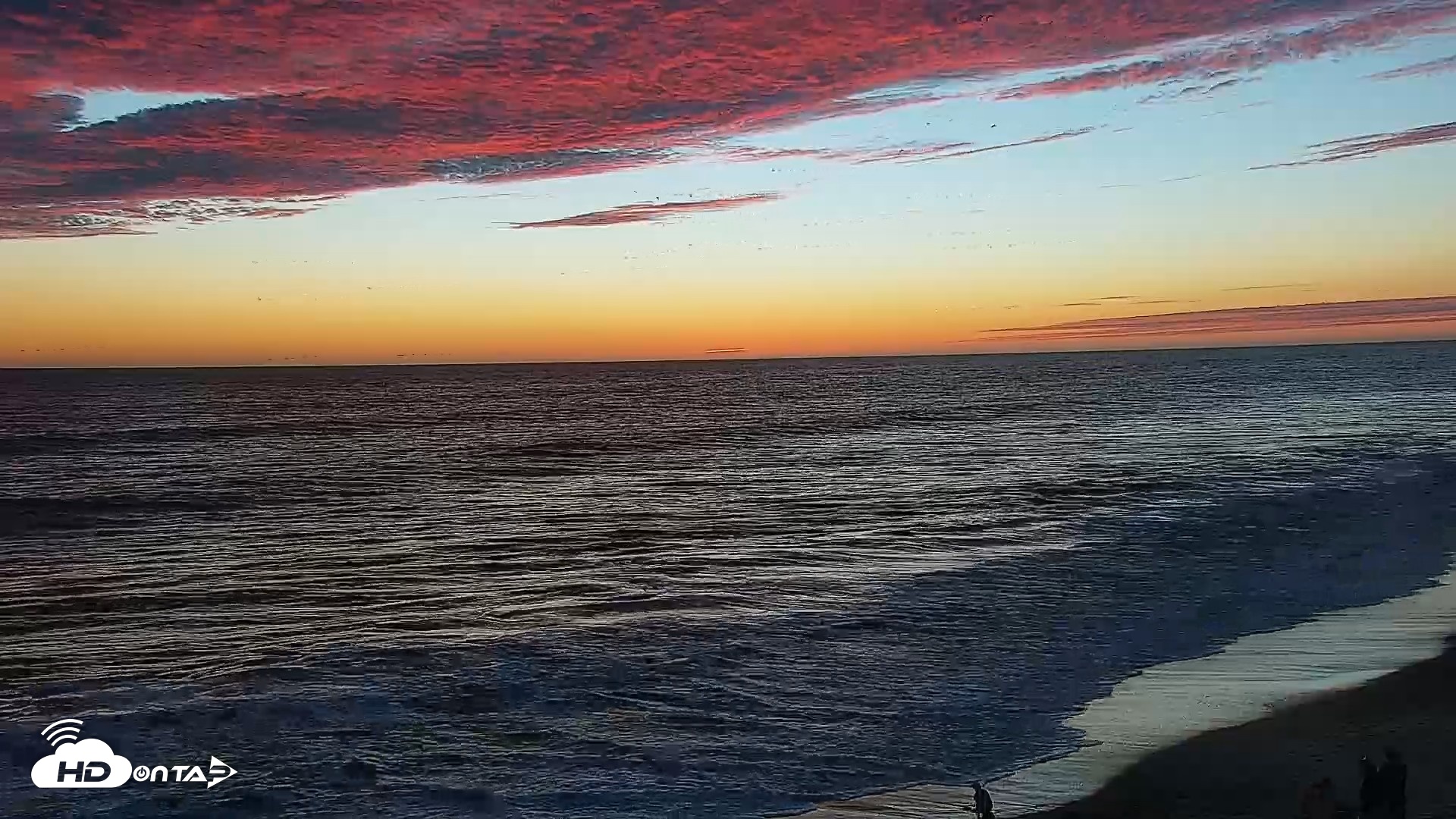 Snapshot of Carlsbad Beach Surf Live Webcam taken Sep 5, 2026, 7:21pm PDT