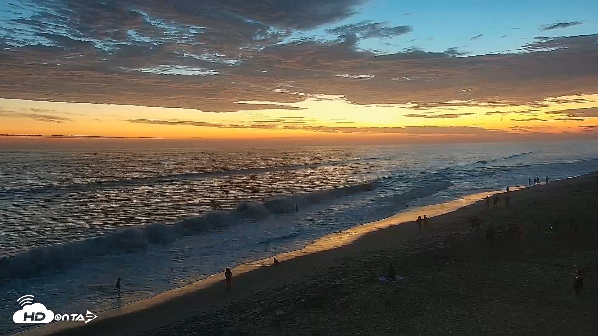 Snapshot of Carlsbad Beach Surf Live Webcam taken Jul 20, 2026, 8:27pm PDT