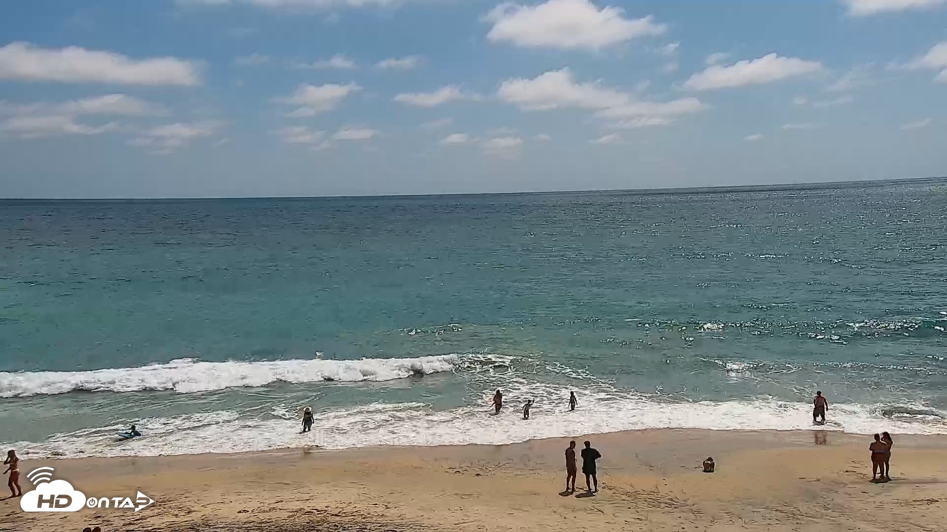 Snapshot of Carlsbad Beach Surf Live Webcam taken Jul 1, 2026, 3:11pm PDT