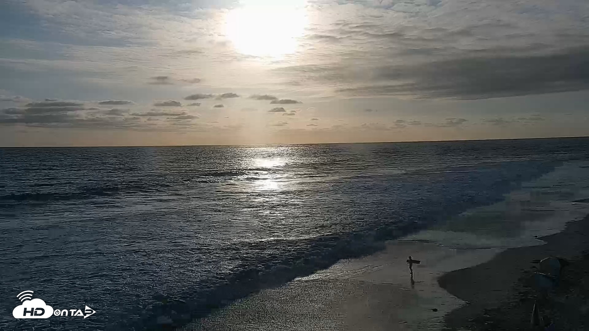Snapshot of Carlsbad Beach Surf Live Webcam taken May 25, 2026, 6:49pm PDT