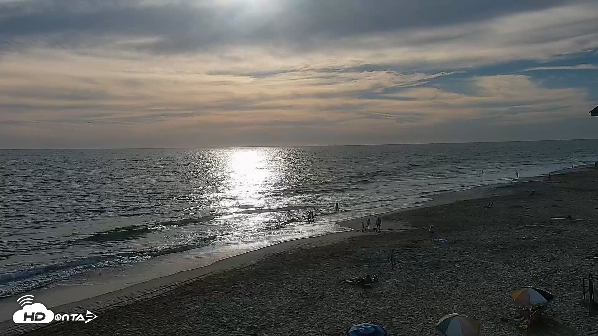 Snapshot of Carlsbad Beach Surf Live Webcam taken Jul 3, 2026, 7:01pm PDT