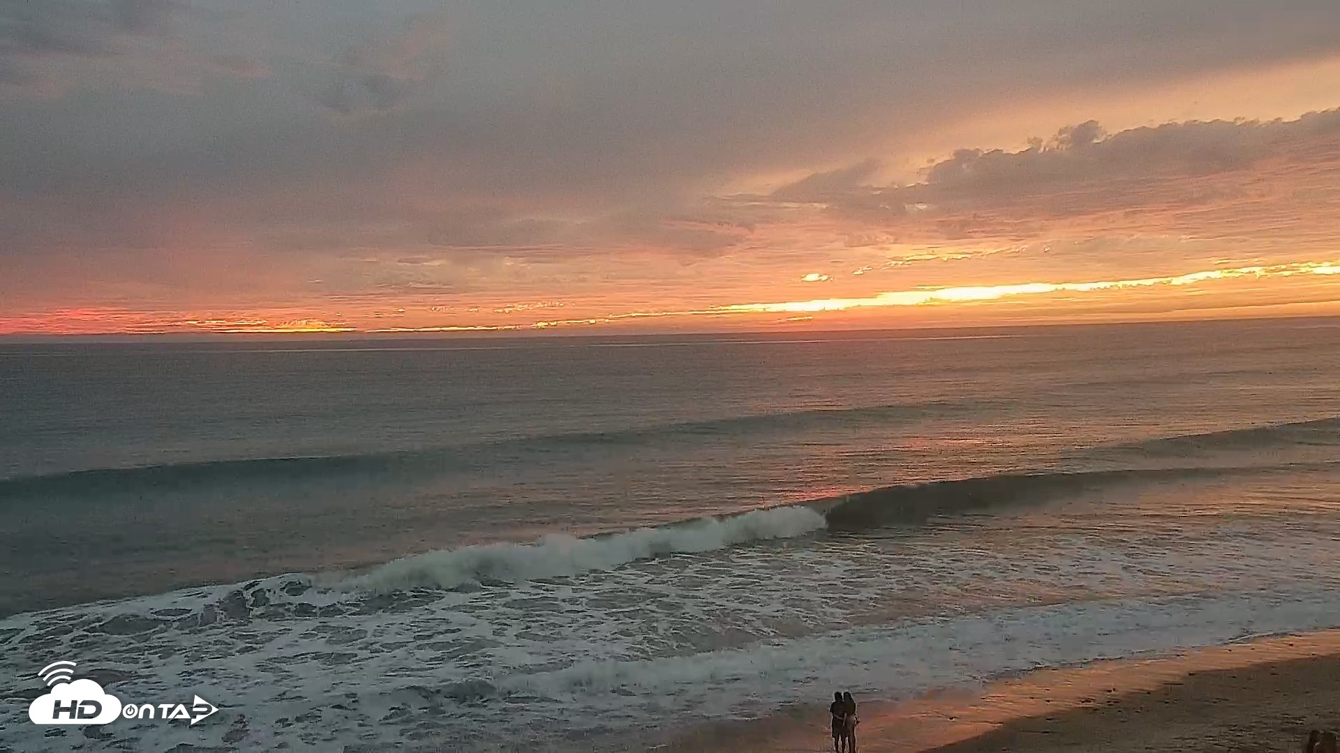 Snapshot of Carlsbad Beach Surf Live Webcam taken Sep 27, 2026, 6:58pm PDT