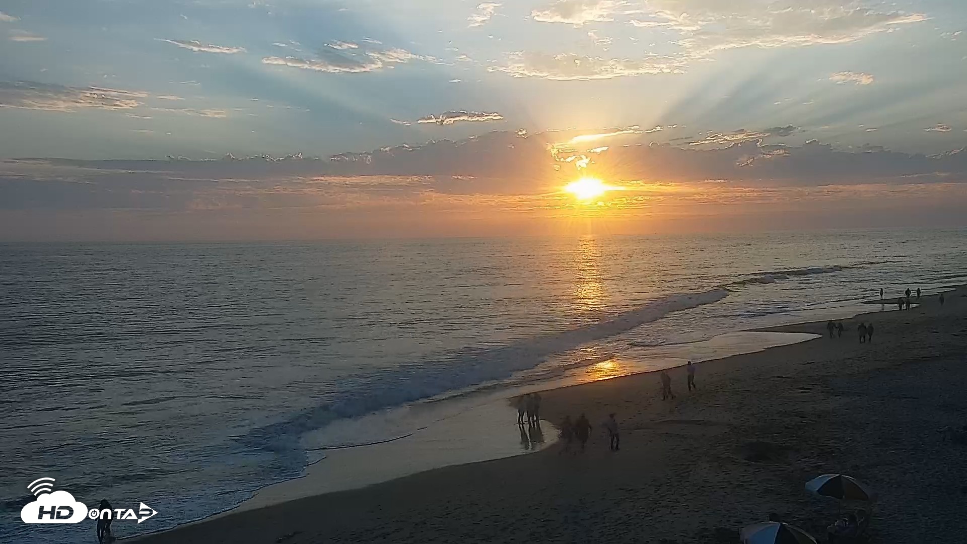 Snapshot of Carlsbad Beach Surf Live Webcam taken Jun 23, 2026, 7:46pm PDT