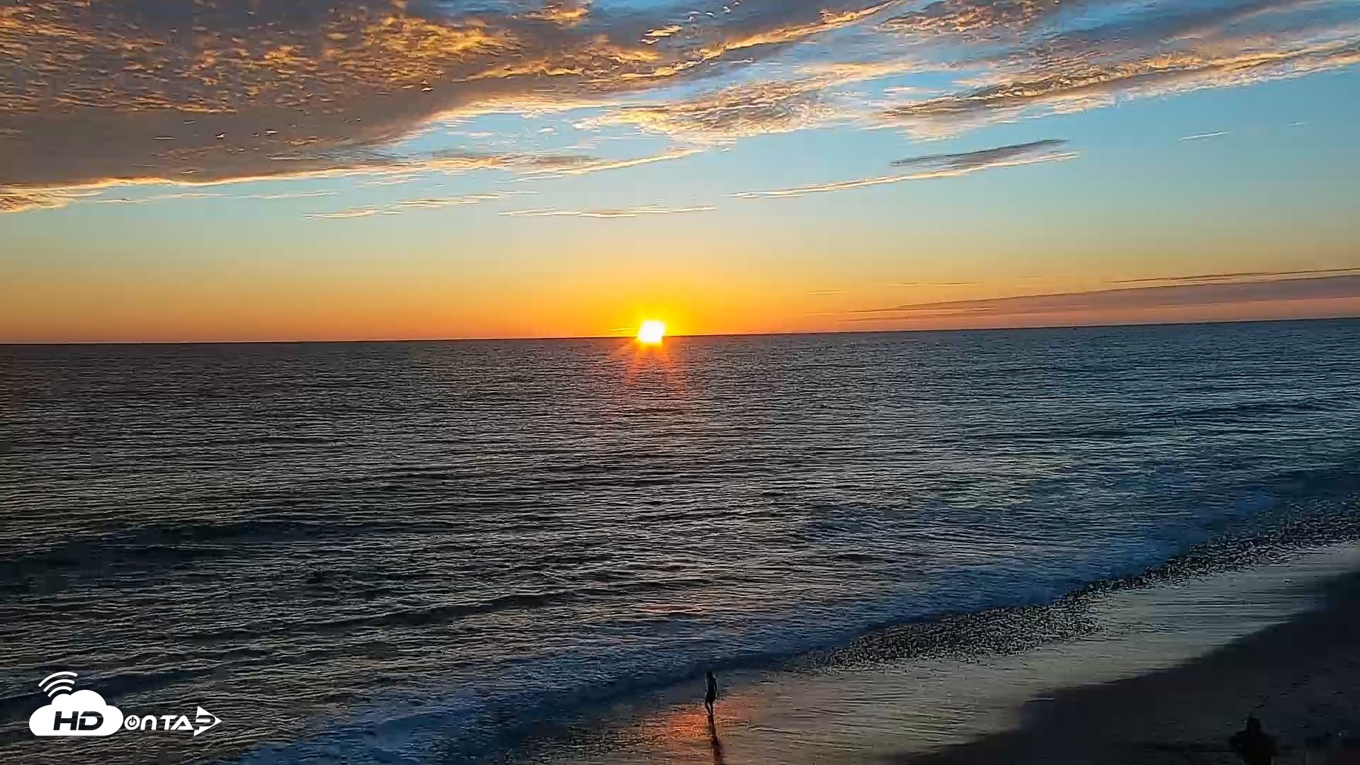 Snapshot of Carlsbad Beach Surf Live Webcam taken Sep 5, 2026, 7:10pm PDT