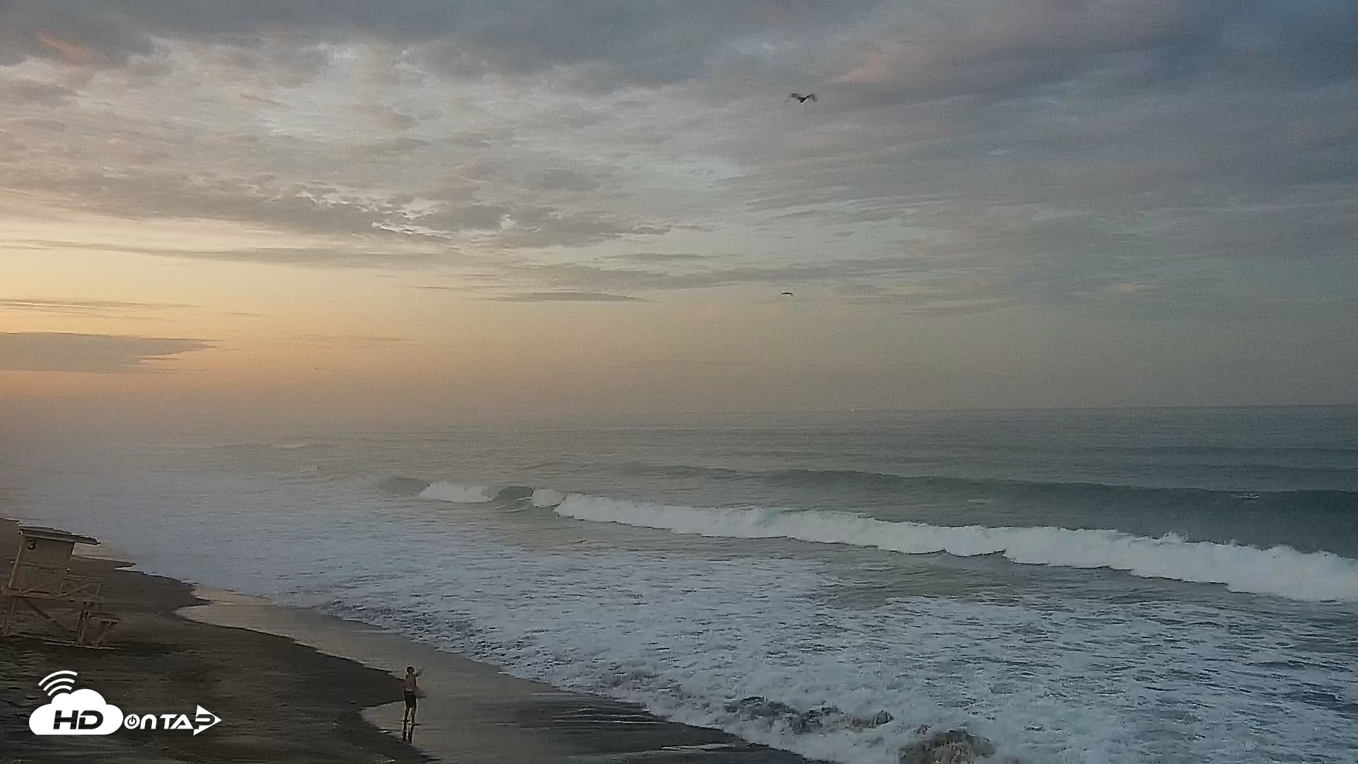 Snapshot of Carlsbad Beach Surf Live Webcam taken Sep 8, 2026, 6:11am PDT