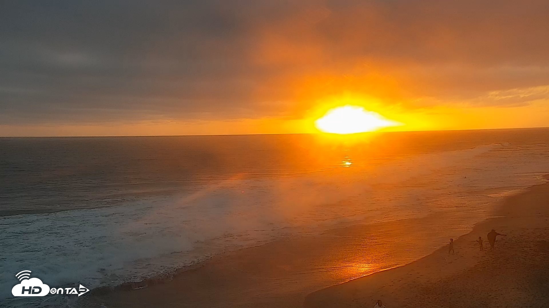 Snapshot of Carlsbad Beach Surf Live Webcam taken Jun 15, 2026, 7:56pm PDT