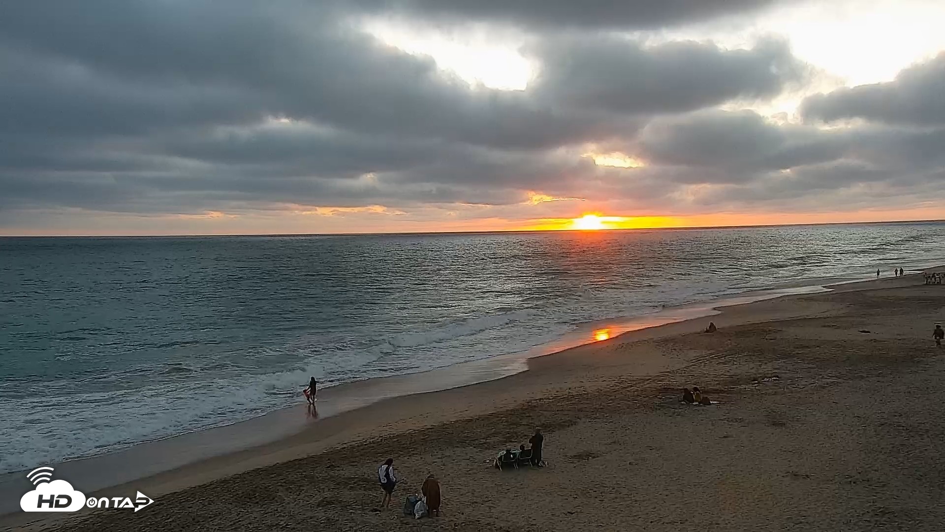 Snapshot of Carlsbad Beach Surf Live Webcam taken Jul 5, 2026, 8:01pm PDT