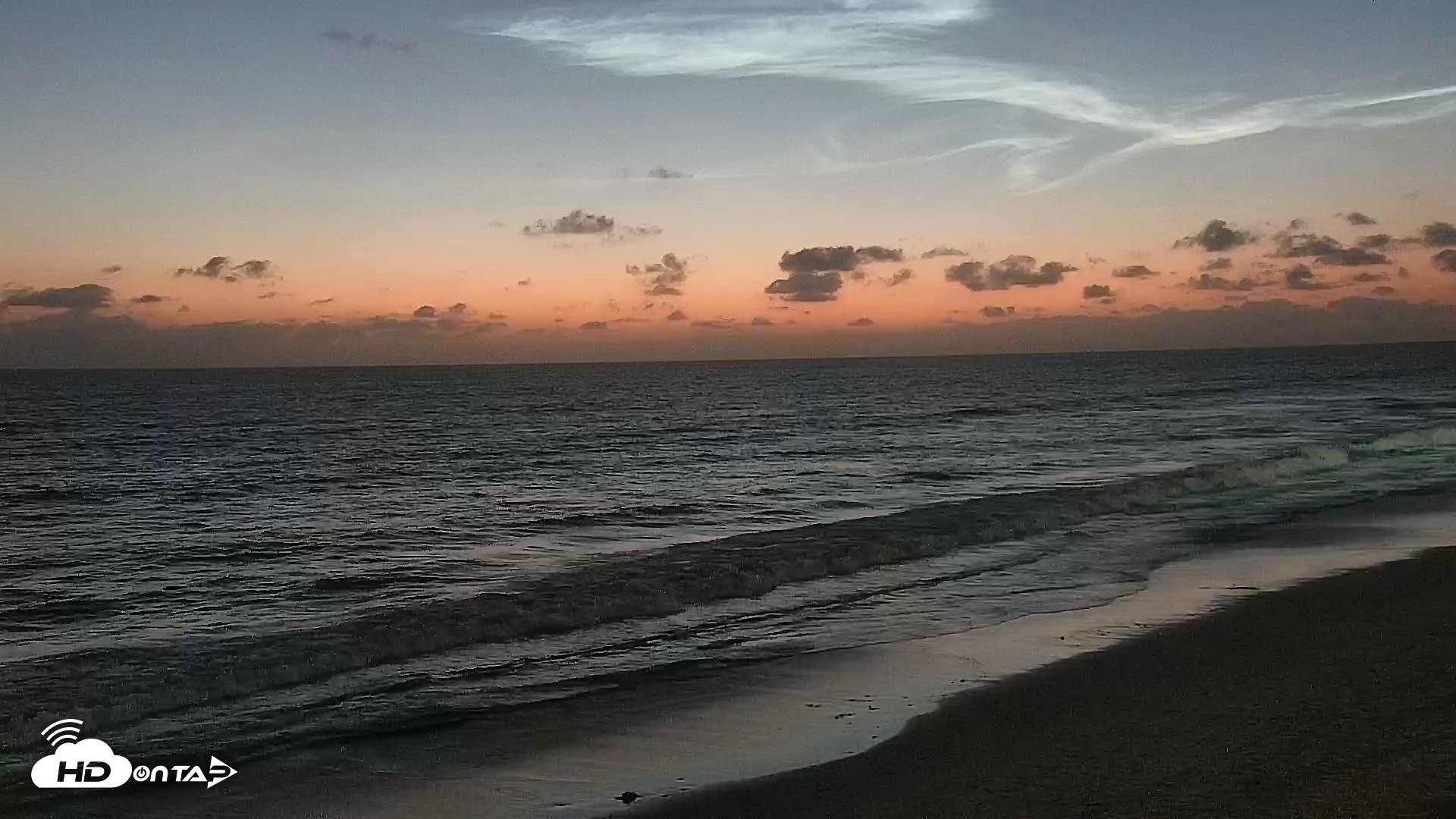Snapshot of Carlsbad Beach Surf Live Webcam taken Sep 16, 2026, 7:30pm PDT