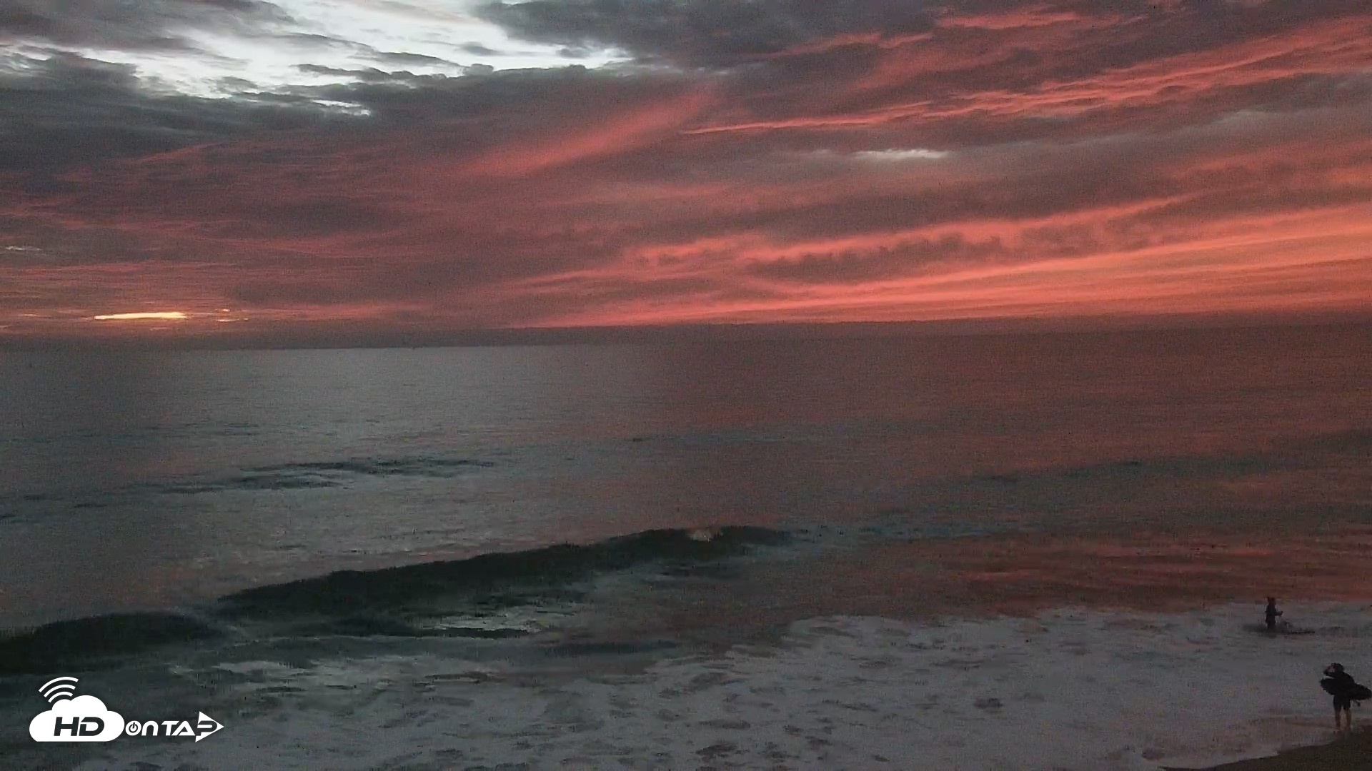 Snapshot of Carlsbad Beach Surf Live Webcam taken Sep 26, 2026, 7:14pm PDT