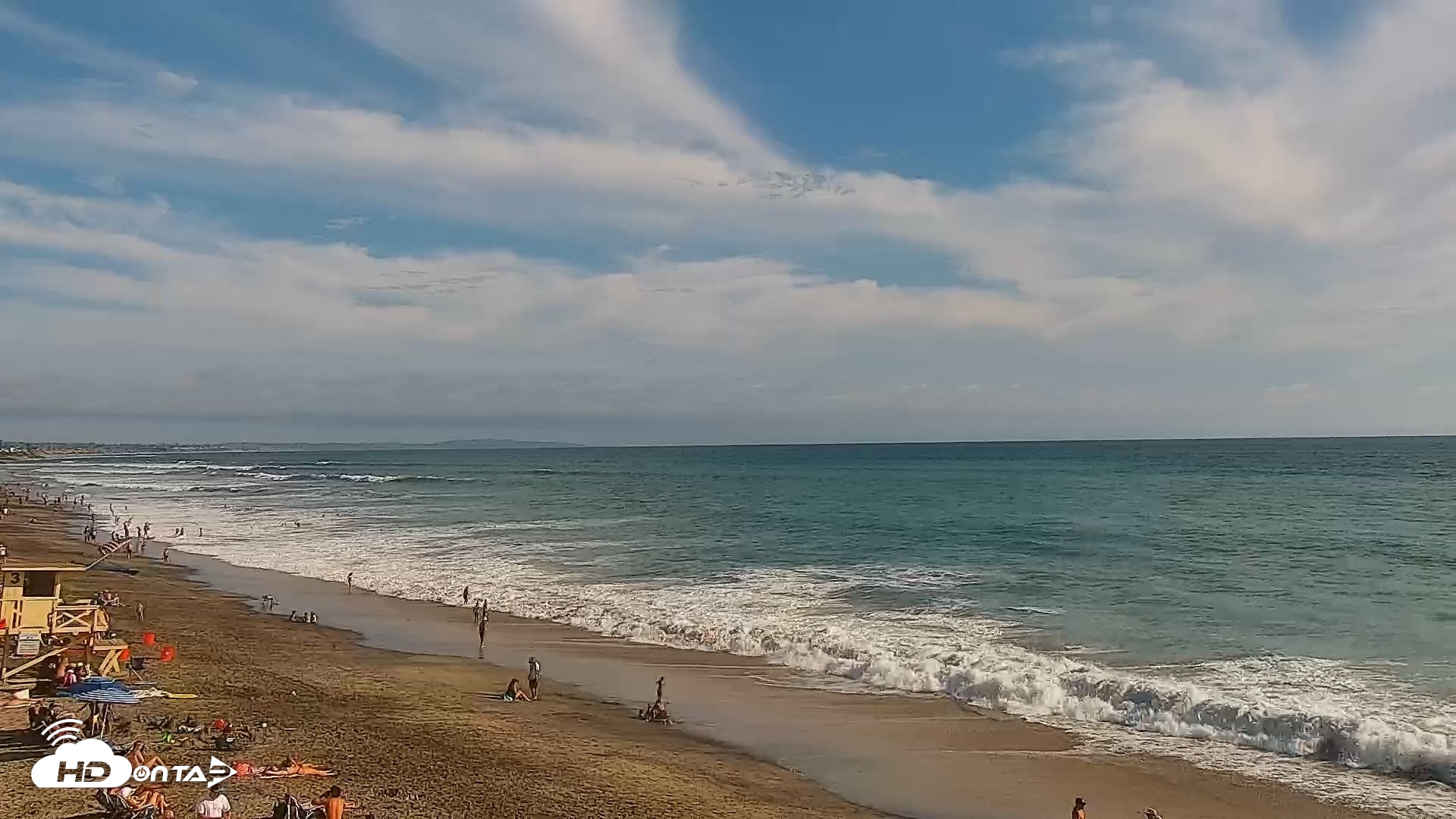 Snapshot of Carlsbad Beach Surf Live Webcam taken Aug 15, 2026, 5:15pm PDT