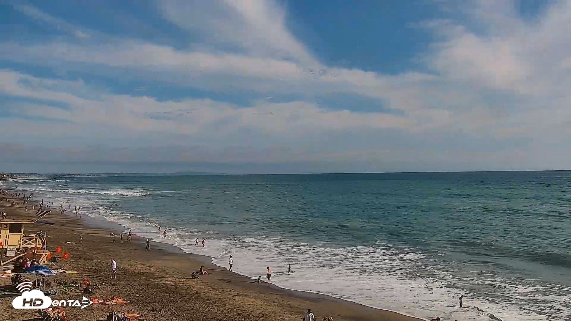 Snapshot of Carlsbad Beach Surf Live Webcam taken Aug 15, 2026, 5:14pm PDT