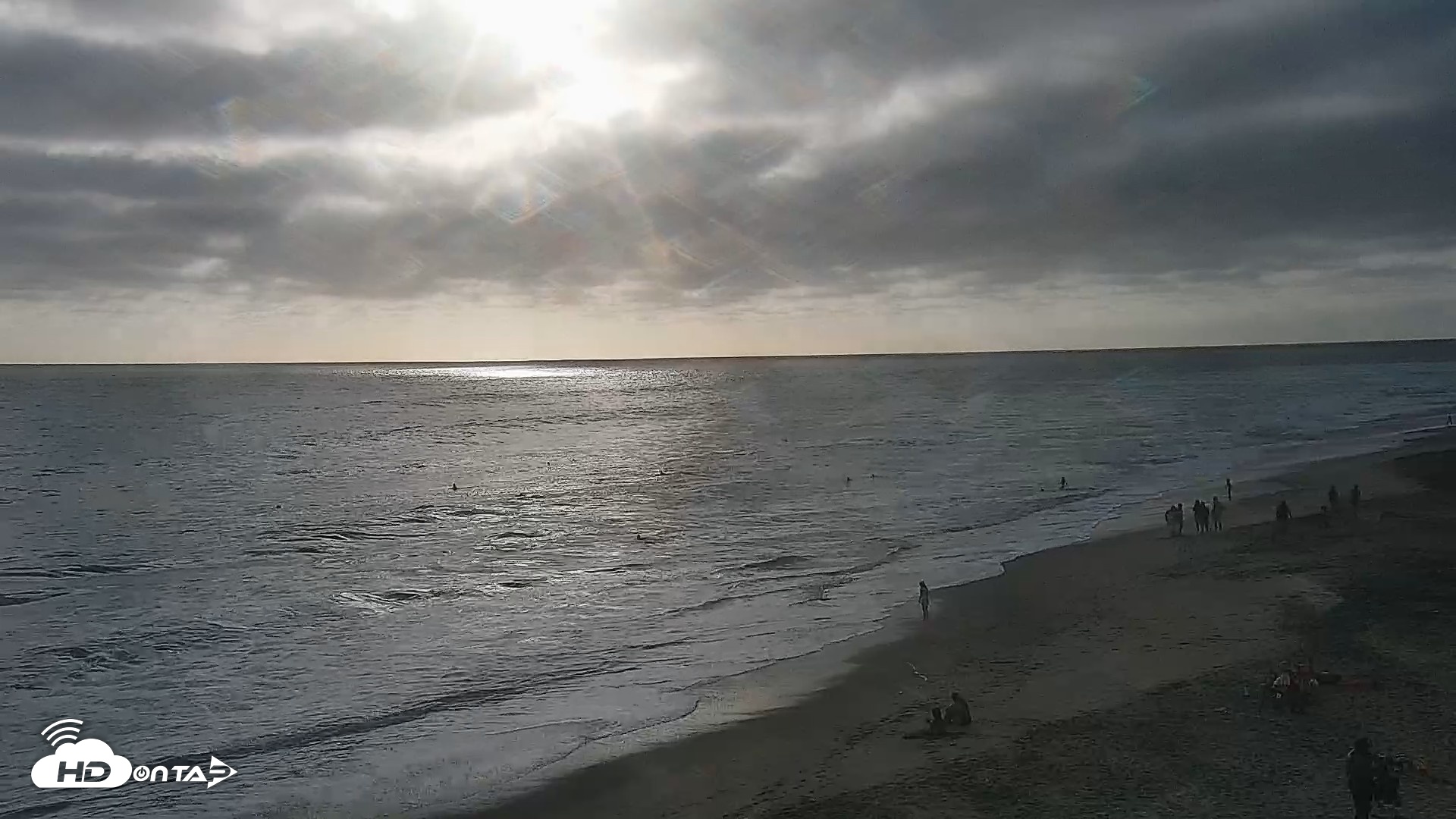 Snapshot of Carlsbad Beach Surf Live Webcam taken Jul 29, 2026, 6:37pm PDT