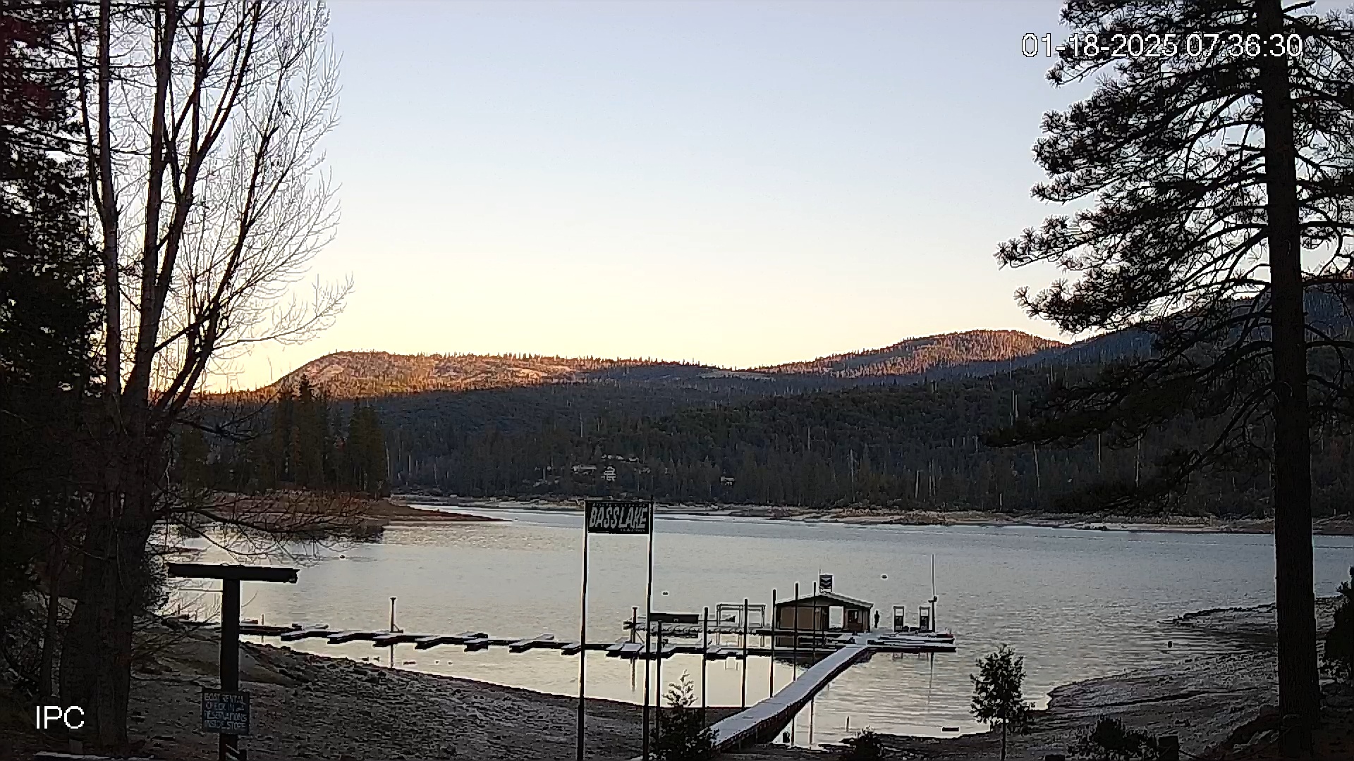 Snapshot of Miller's Landing Resort on Bass Lake Live Webcam taken Jan 18, 2025, 7:36am PST