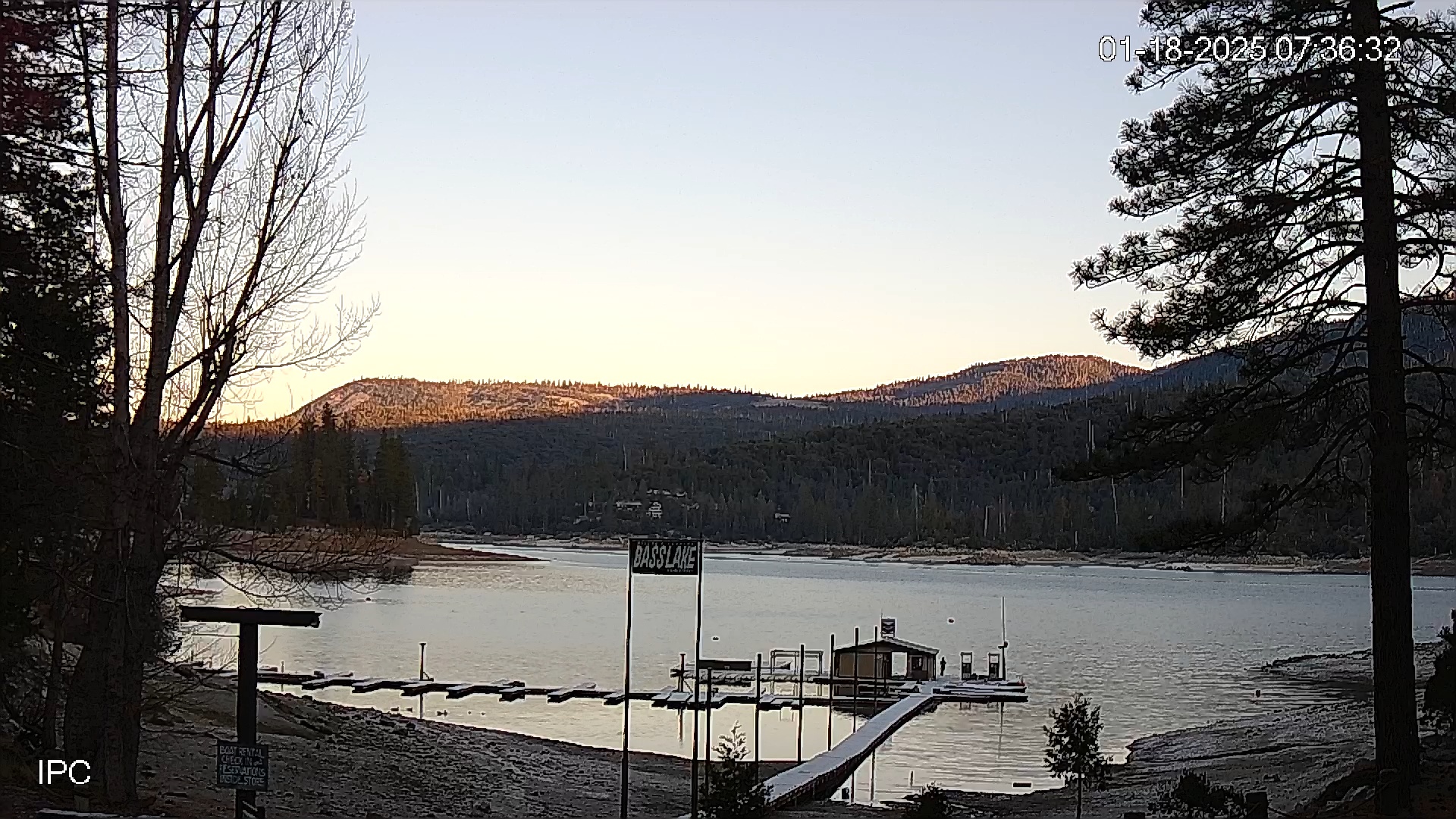 Snapshot of Miller's Landing Resort on Bass Lake Live Webcam taken Jan 18, 2025, 7:36am PST