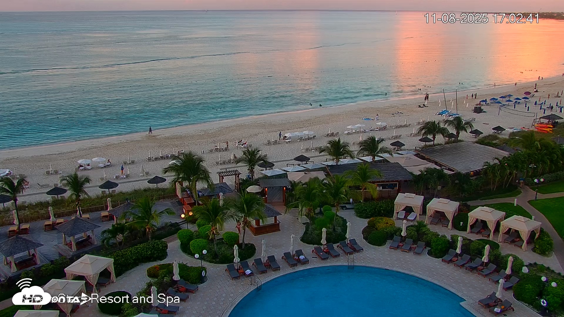 Snapshot of Turks and Caicos Seven Stars Resort Live Webcam taken Nov 8, 2025, 5:03pm EST
