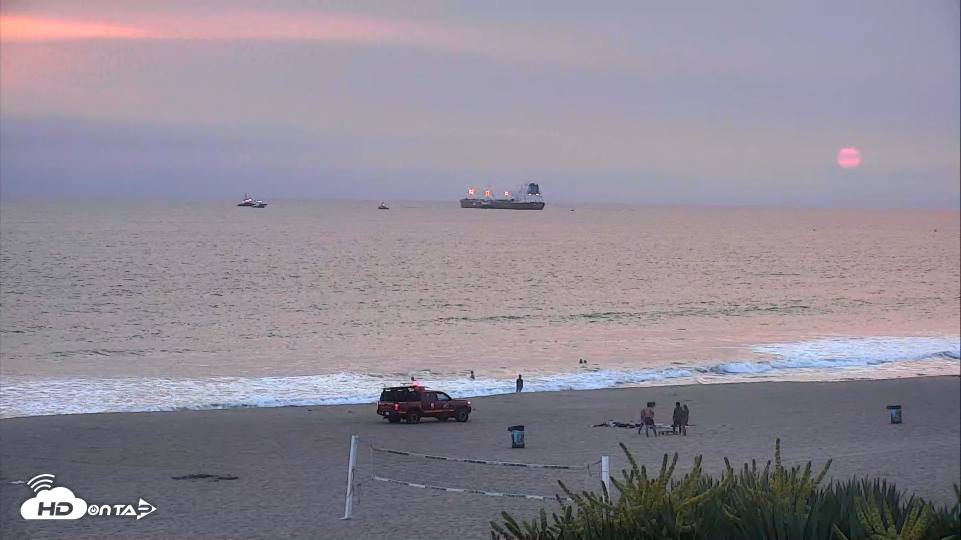 Snapshot of El Porto Beach Roving Live Cam taken Jul 2, 2025, 8:01pm PDT