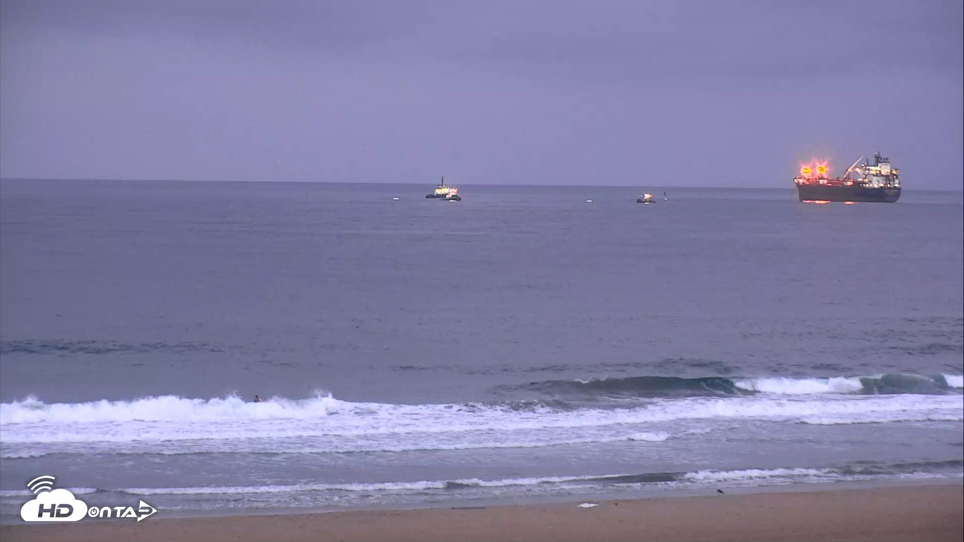 Snapshot of El Porto Beach Roving Live Cam taken Sep 3, 2026, 6:20am PDT