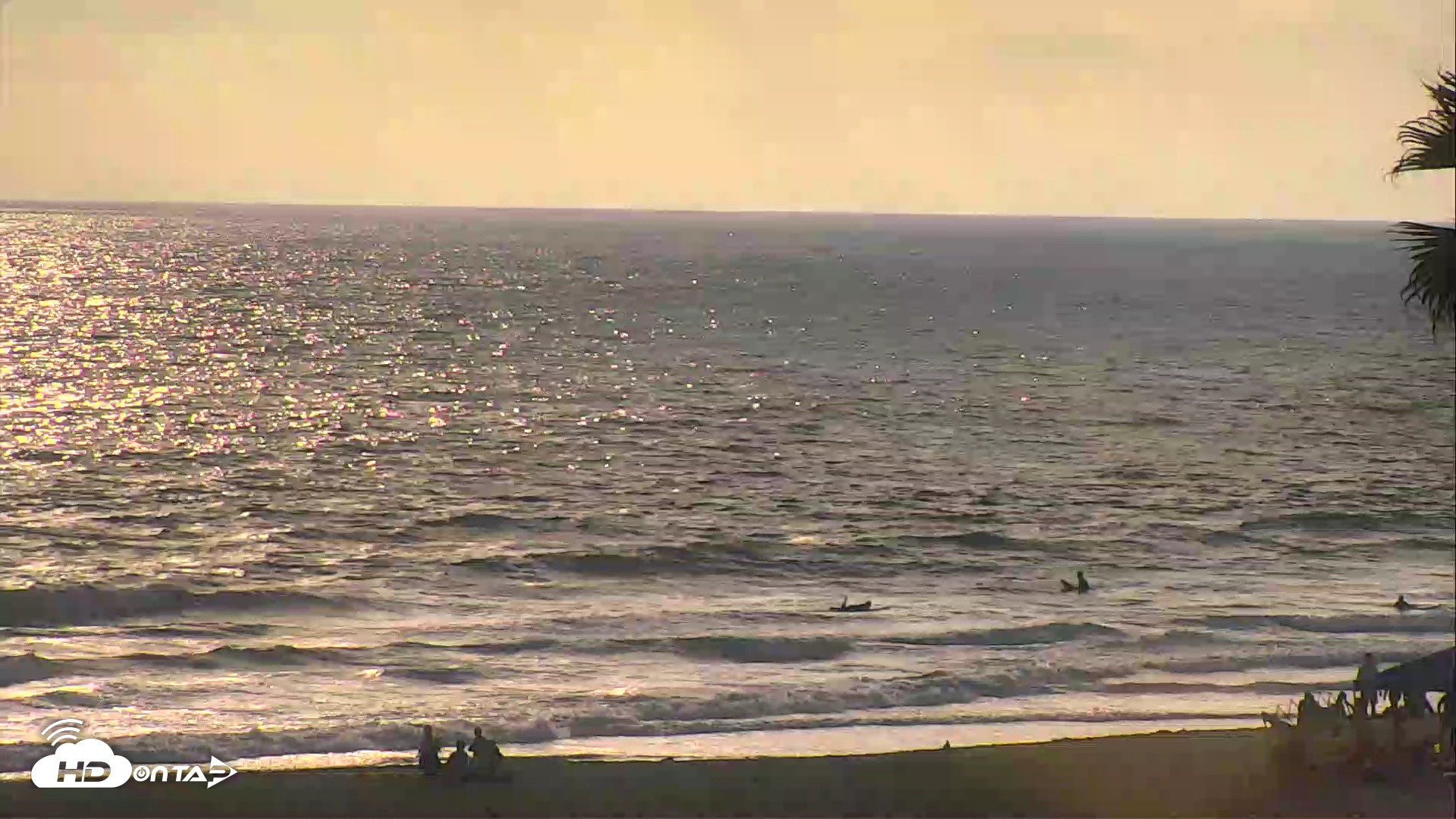 Snapshot of El Porto Beach Roving Live Cam taken Jun 30, 2025, 6:48pm PDT