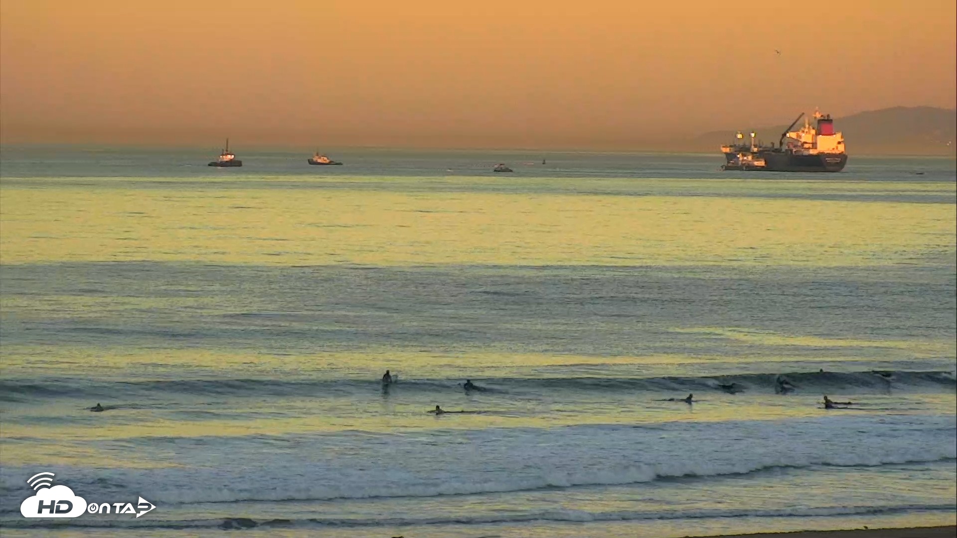 Snapshot of El Porto Beach Roving Live Cam taken Oct 3, 2026, 6:58am PDT
