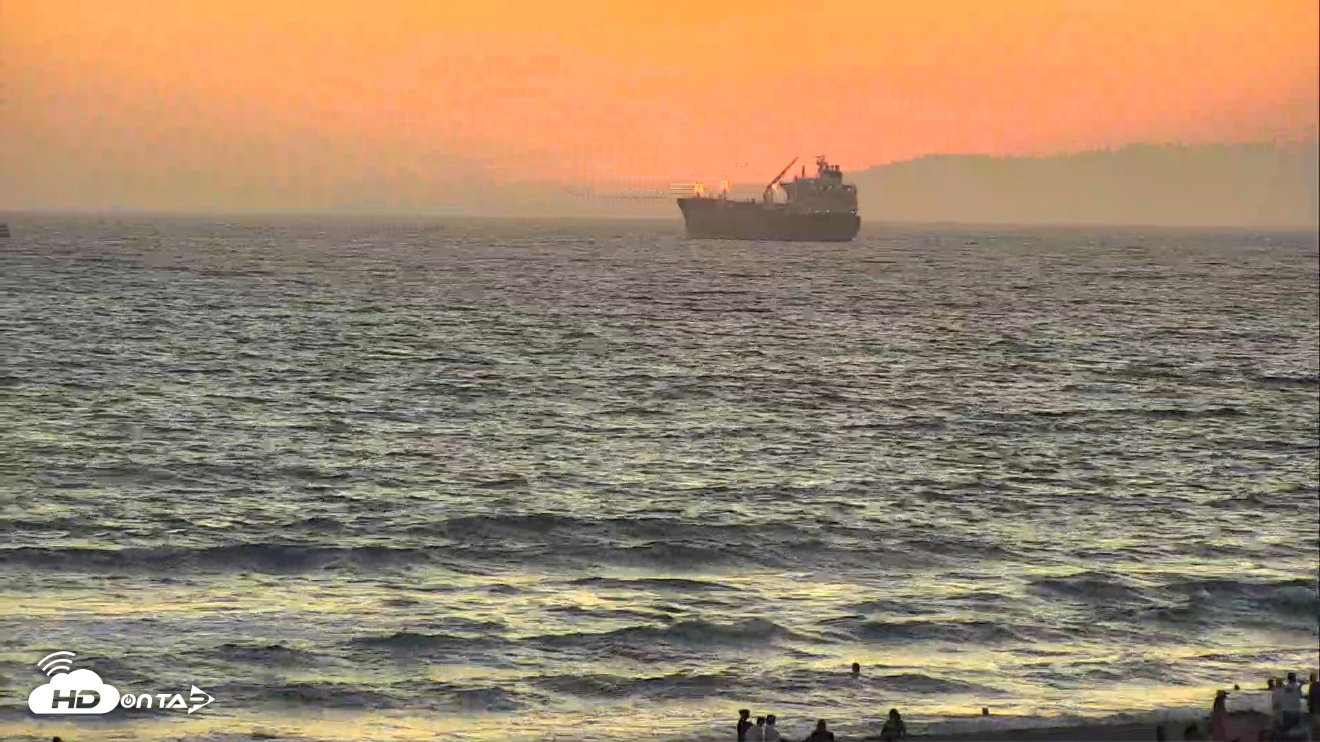 Snapshot of El Porto Beach Roving Live Cam taken Aug 8, 2026, 7:50pm PDT