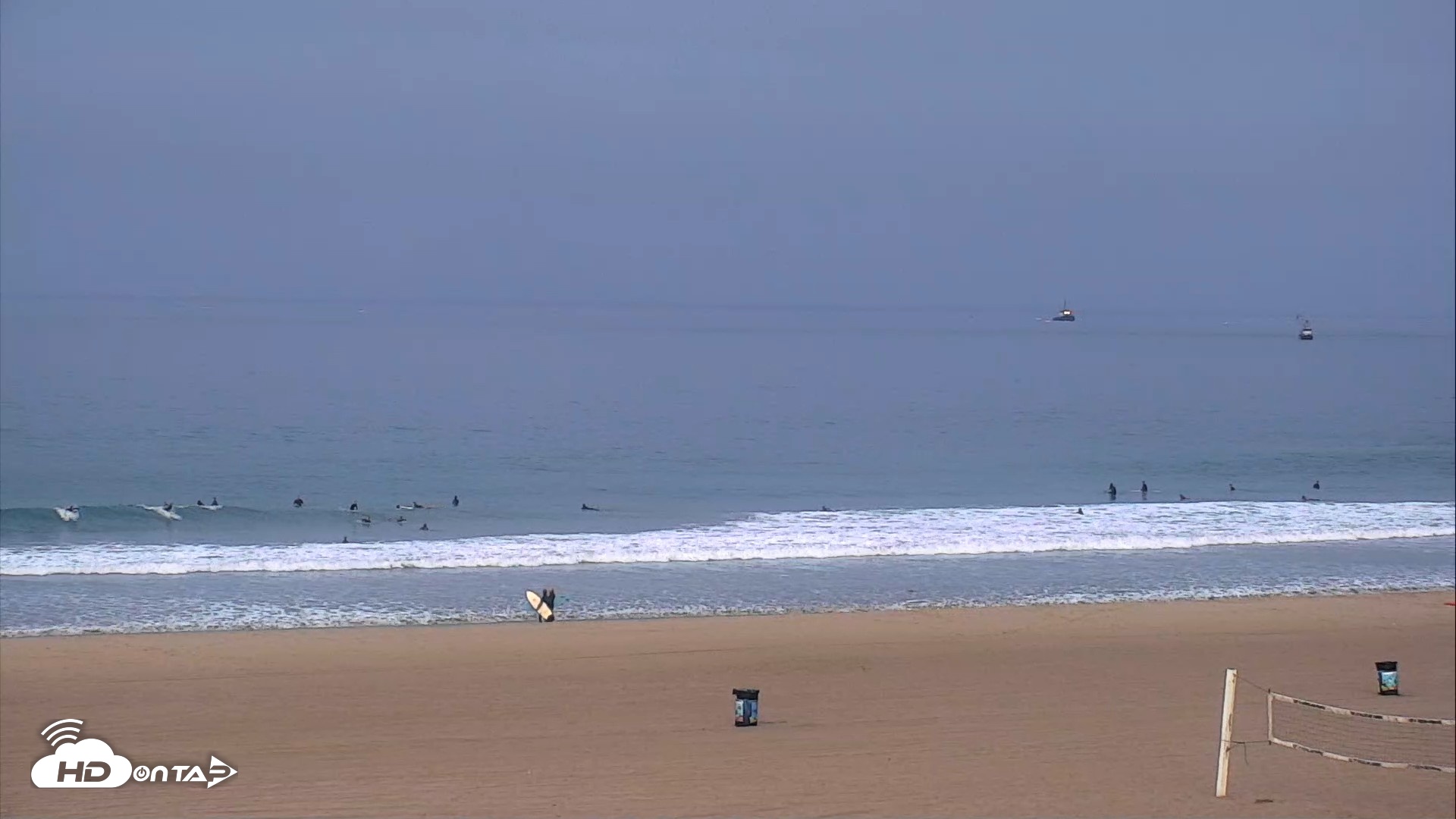 Snapshot of El Porto Beach Roving Live Cam taken Sep 25, 2026, 7:09am PDT