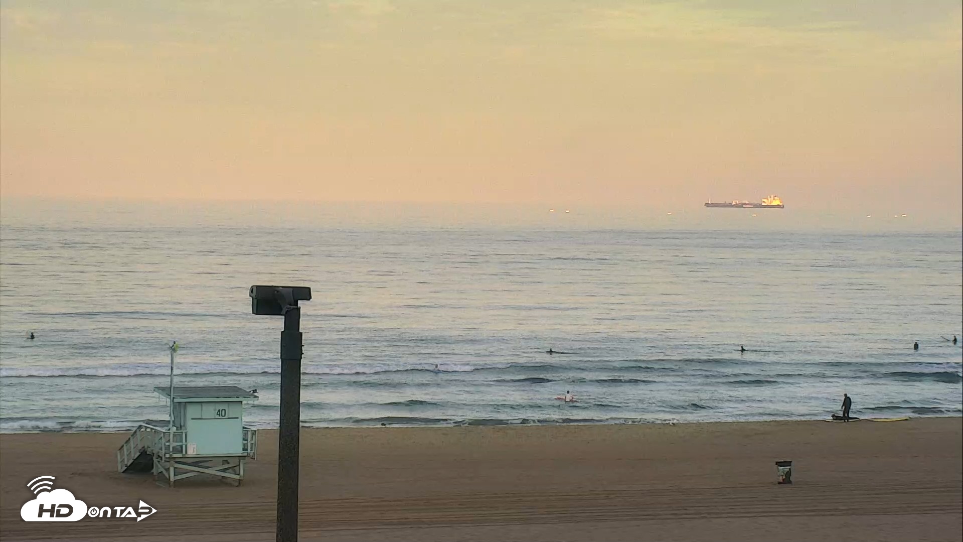 Snapshot of El Porto Beach Roving Live Cam taken Aug 21, 2026, 6:45am PDT
