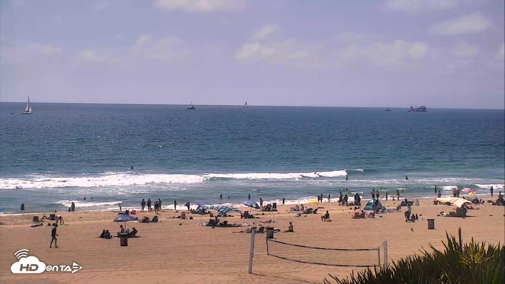 Snapshot of El Porto Beach Roving Live Cam taken Jun 27, 2026, 3:07pm PDT