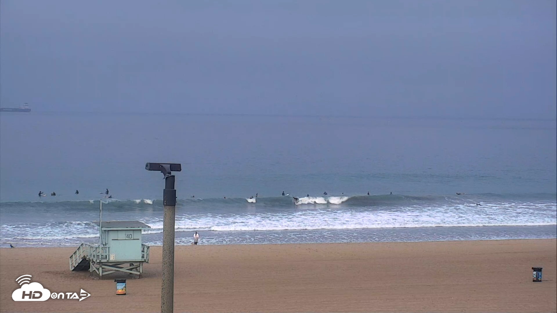 Snapshot of El Porto Beach Roving Live Cam taken Sep 25, 2026, 7:09am PDT