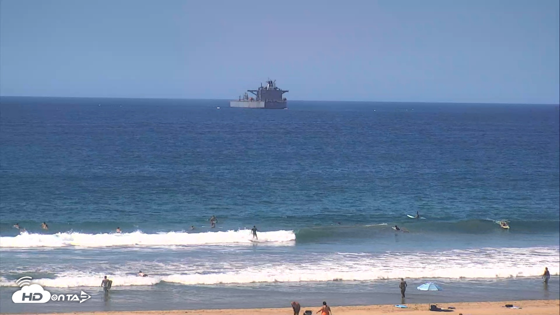 Snapshot of El Porto Beach Roving Live Cam taken Sep 10, 2026, 12:43pm PDT