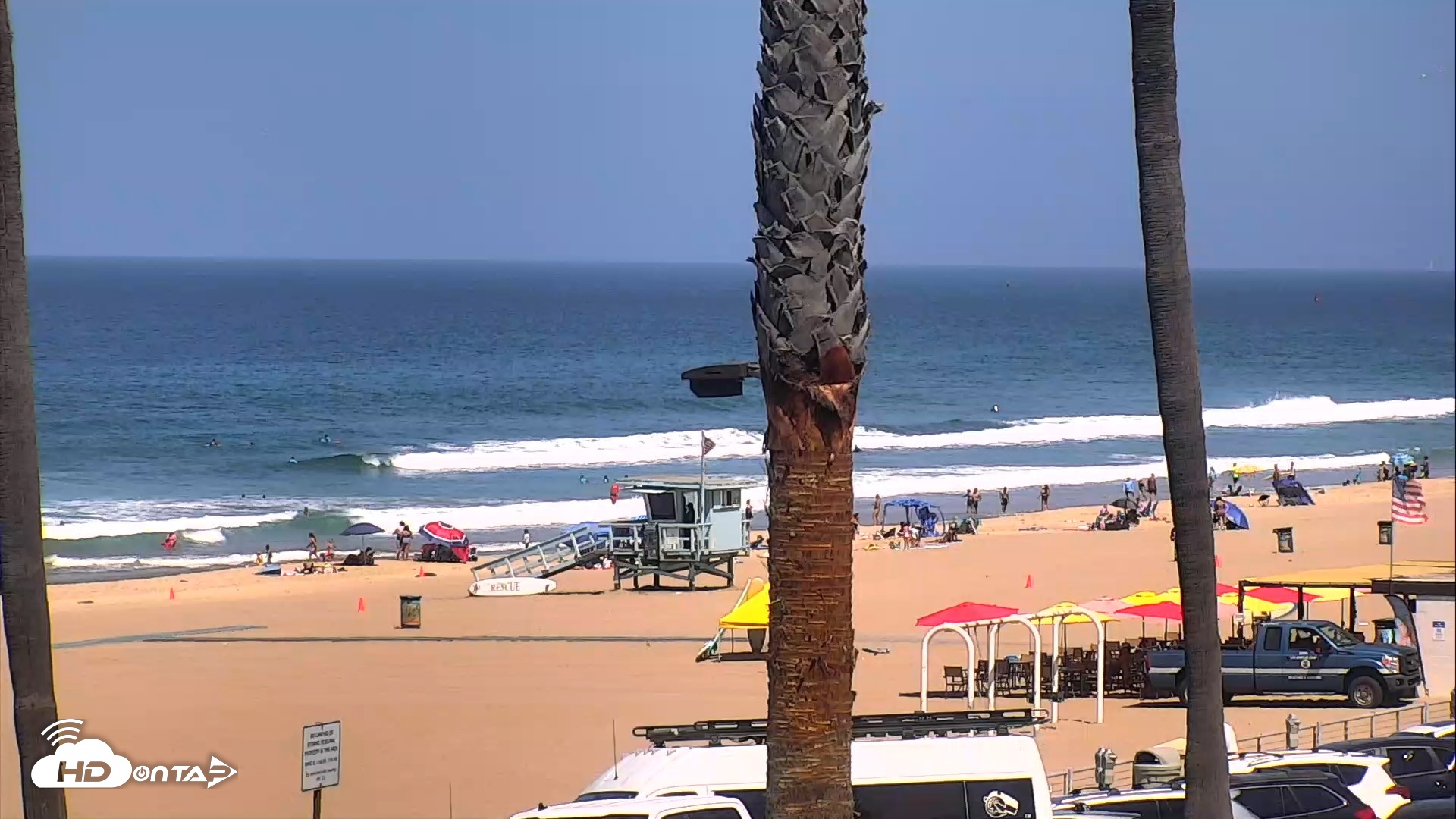 Snapshot of El Porto Beach Roving Live Cam taken Jul 17, 2026, 11:07am PDT