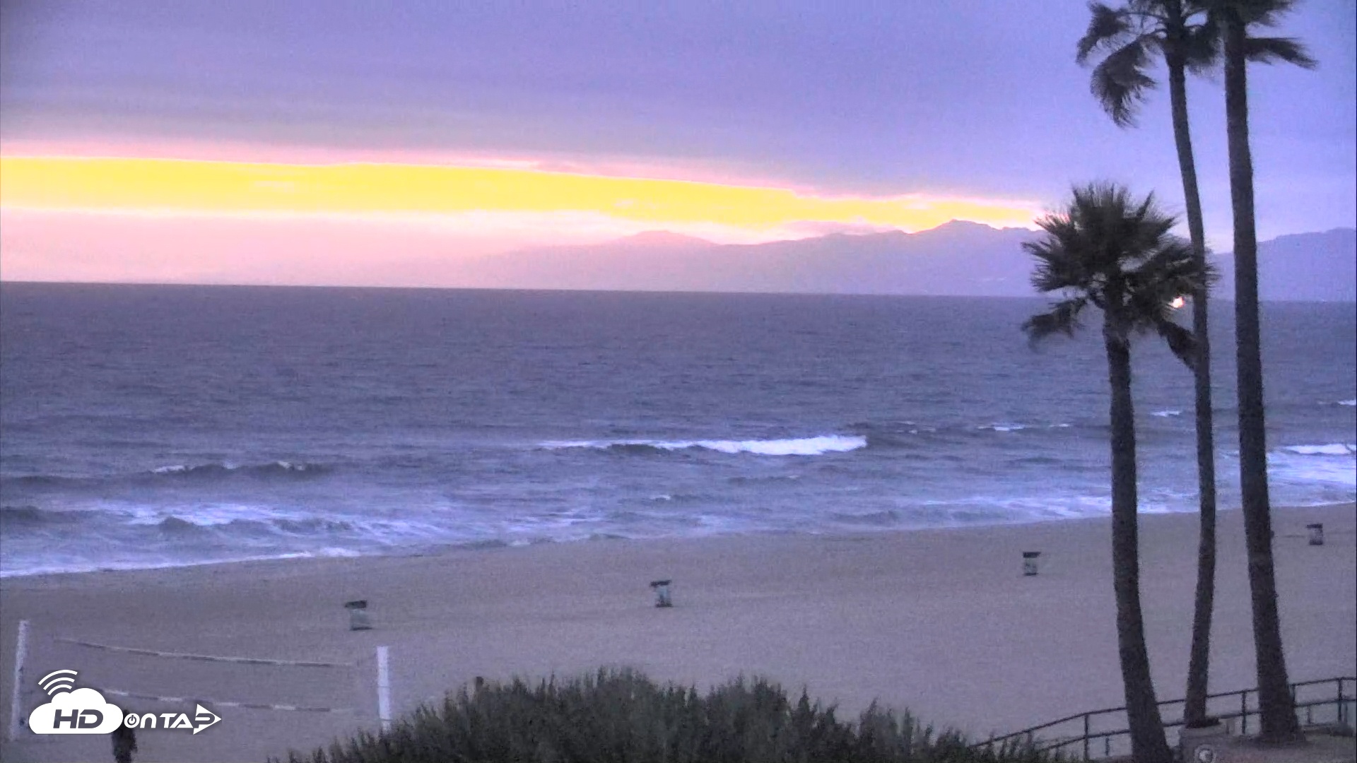 Snapshot of El Porto Beach Roving Live Cam taken May 17, 2025, 8:06pm PDT