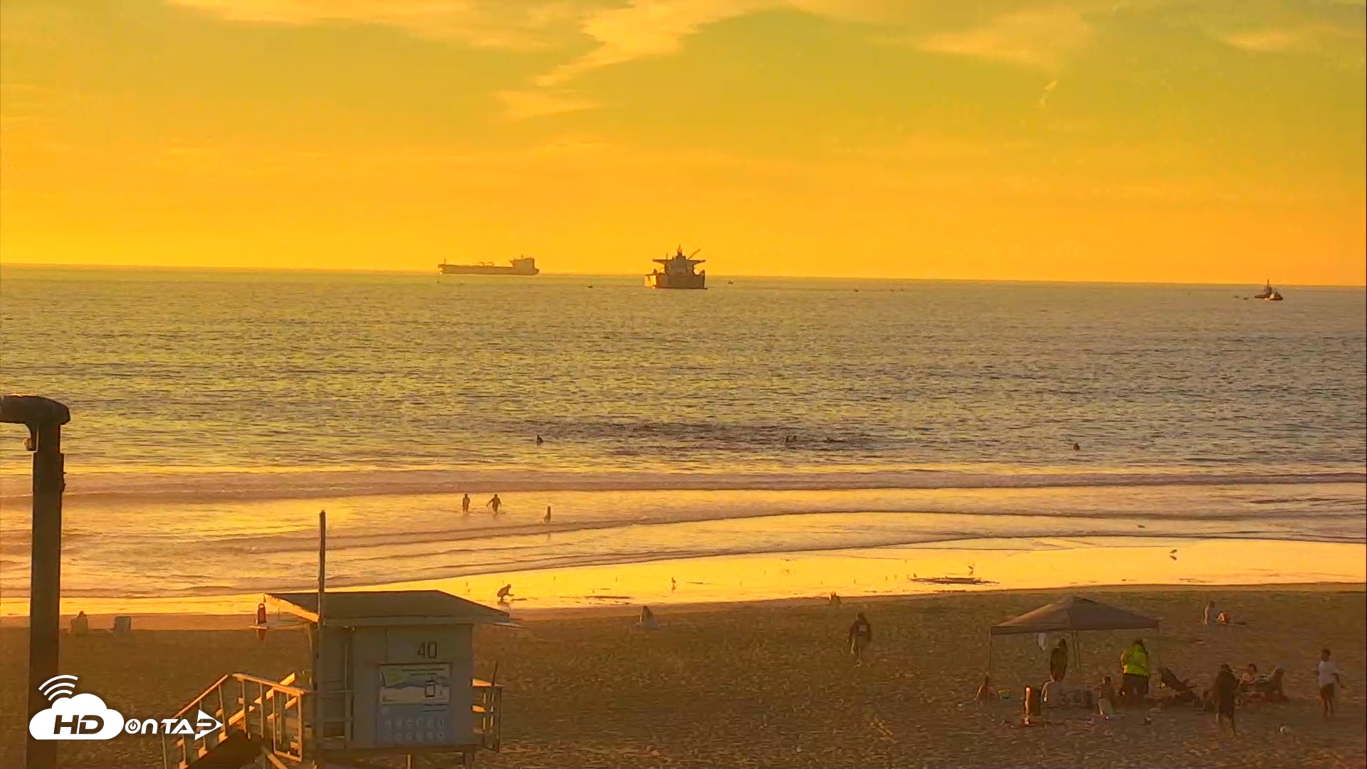 Snapshot of El Porto Beach Roving Live Cam taken Jan 19, 2026, 4:53pm PST